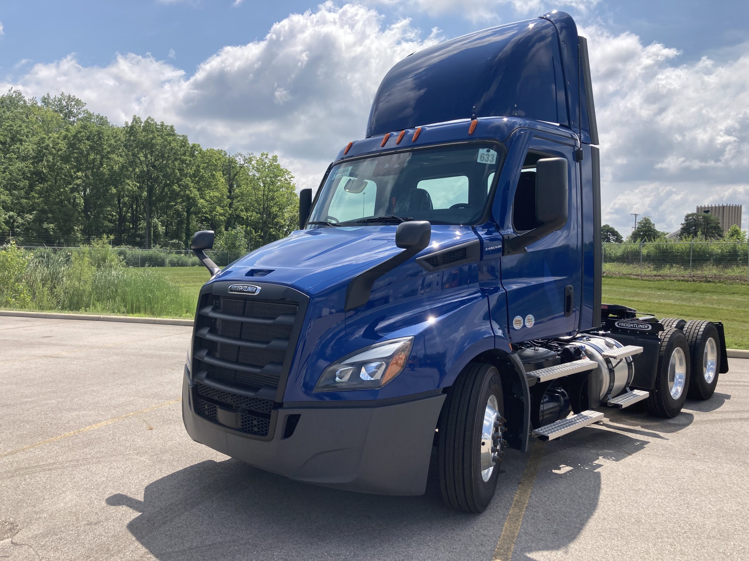 2025 Freightliner - image 1