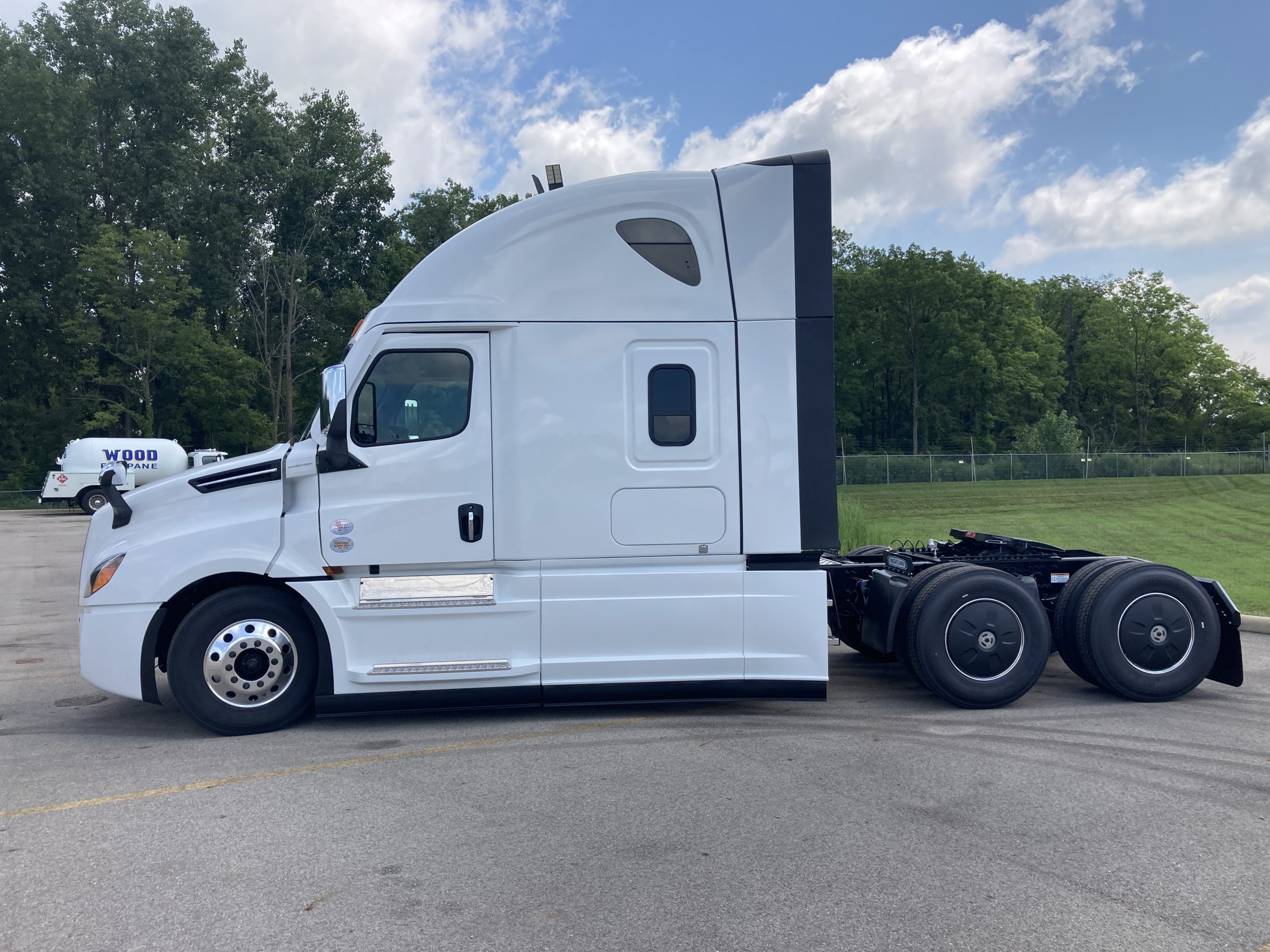 2026 Freightliner PT126SLP - image 4 of 5