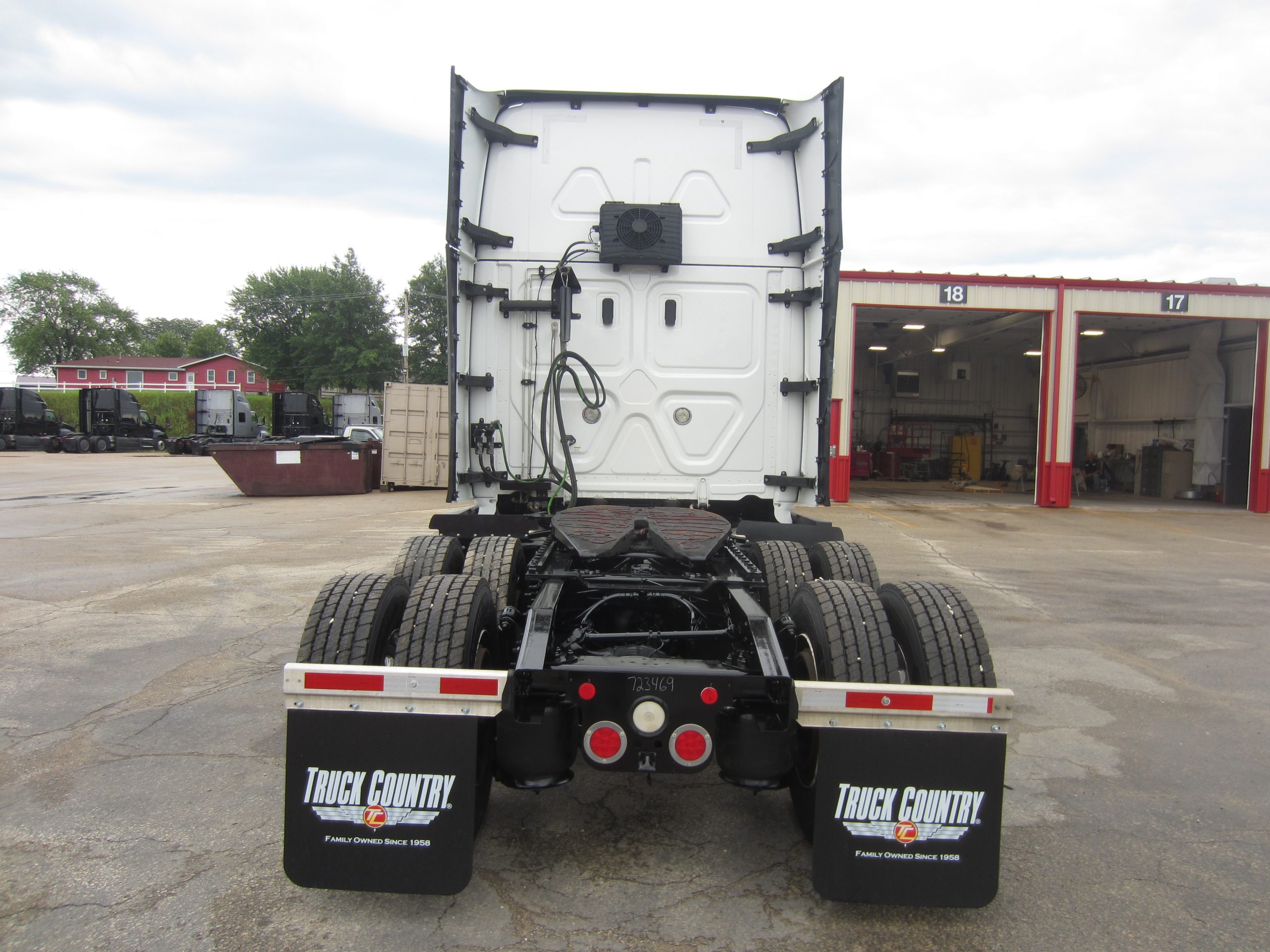 2022 Freightliner PT126 - image 4 of 6