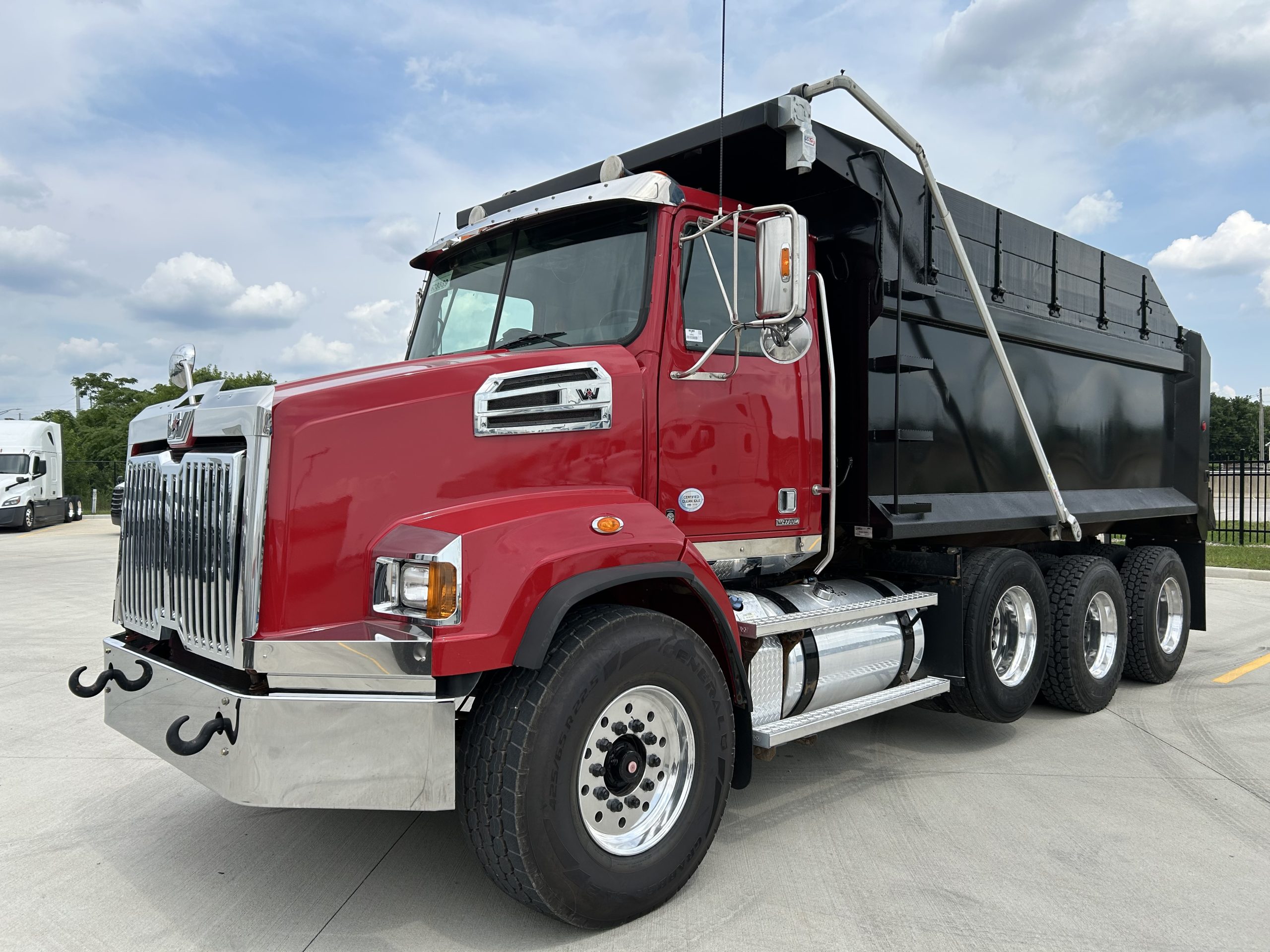 2020 Western Star 4700SB - image 1 of 5
