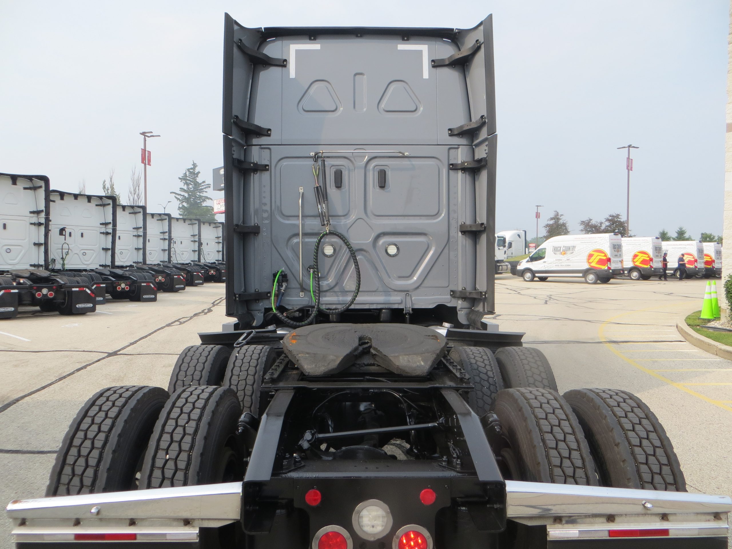 2022 Freightliner PT126SLP - image 4 of 6