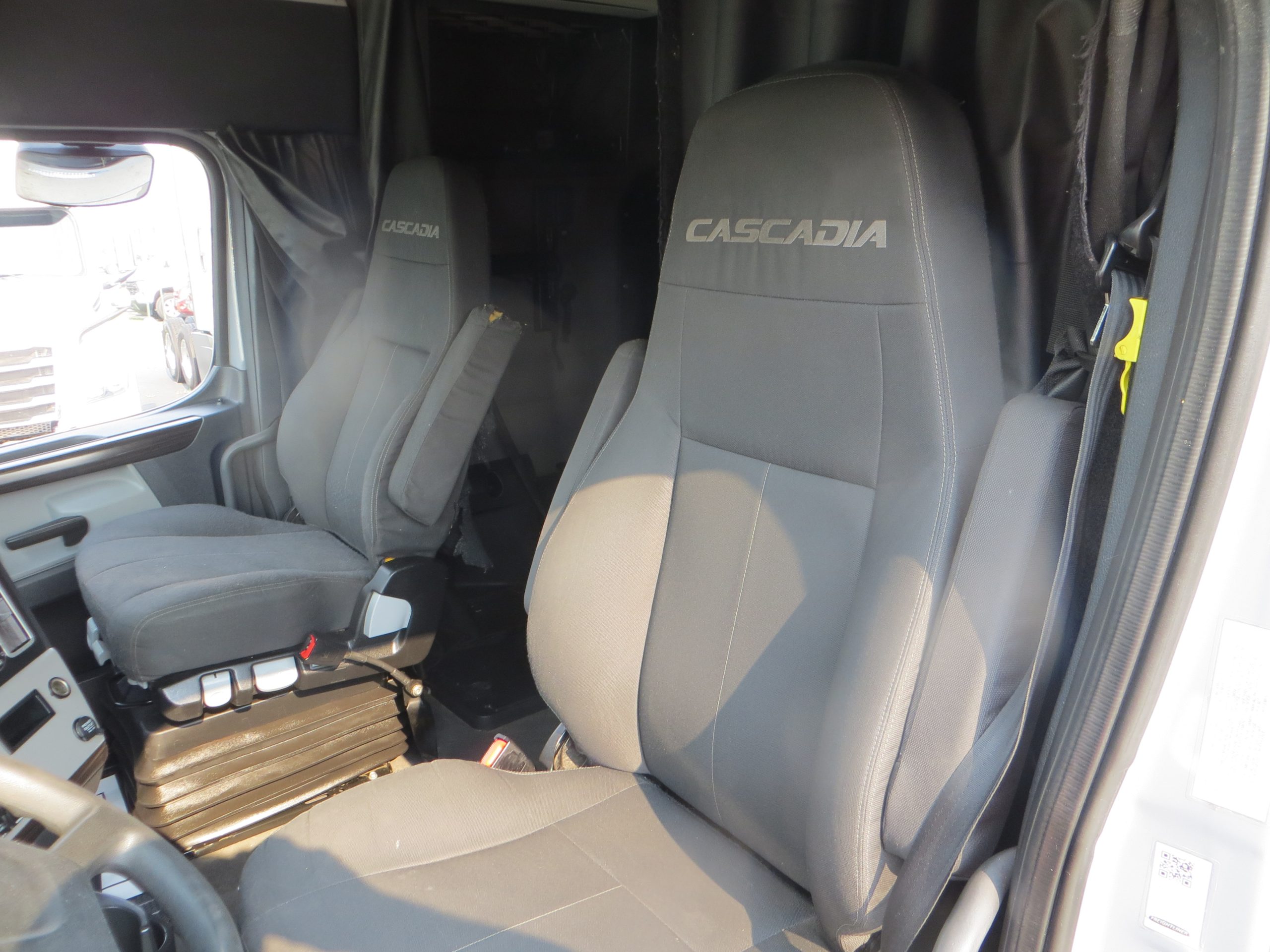 2022 Freightliner PT126SLP - image 5 of 6