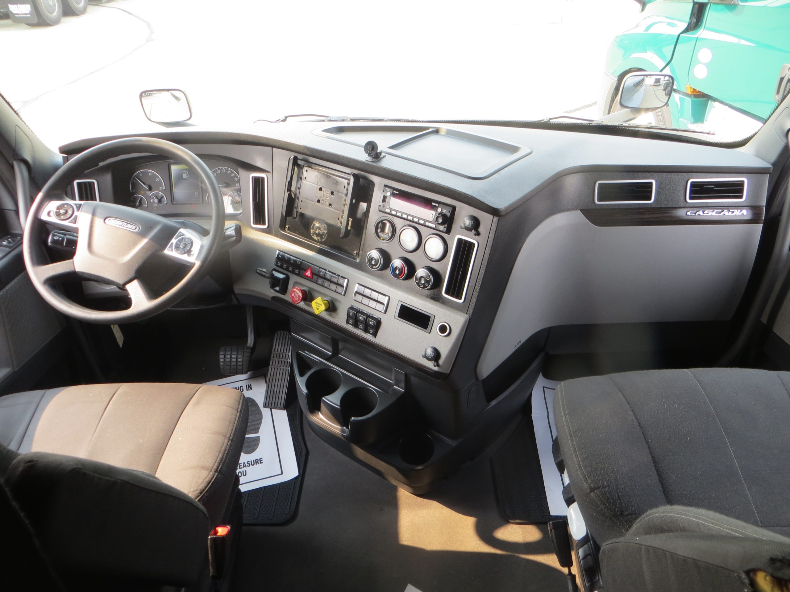 2022 Freightliner PT126SLP - image 6 of 6