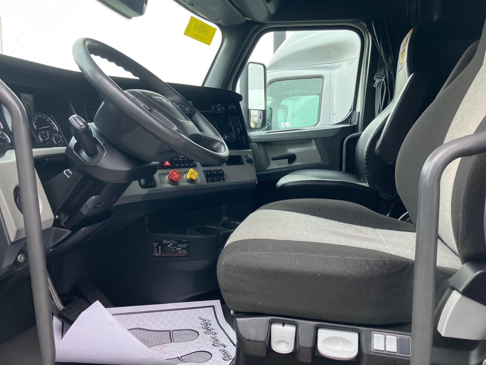 2021 Freightliner PT126 - image 6 of 6