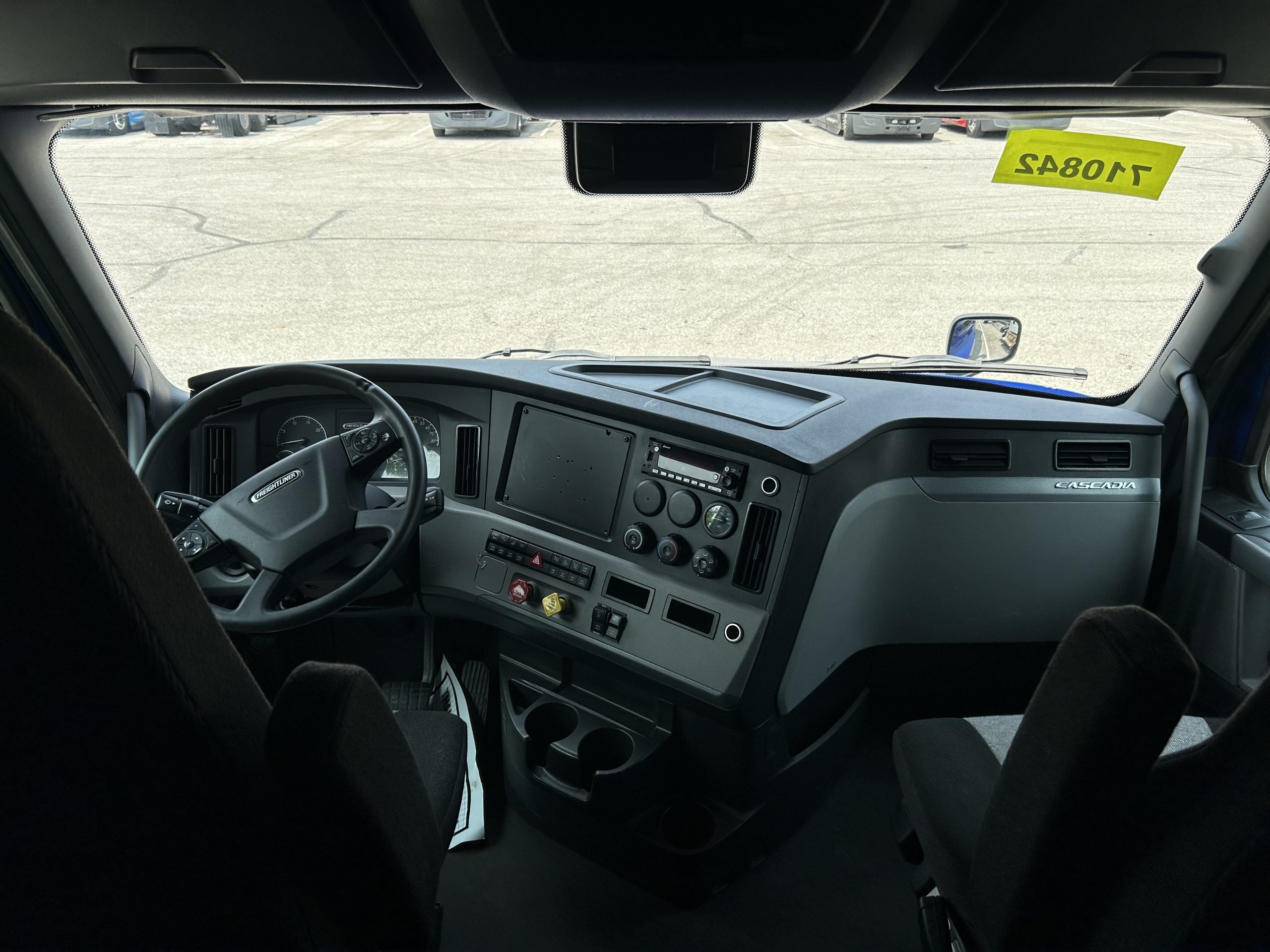 2022 Freightliner PT126 - image 5 of 6
