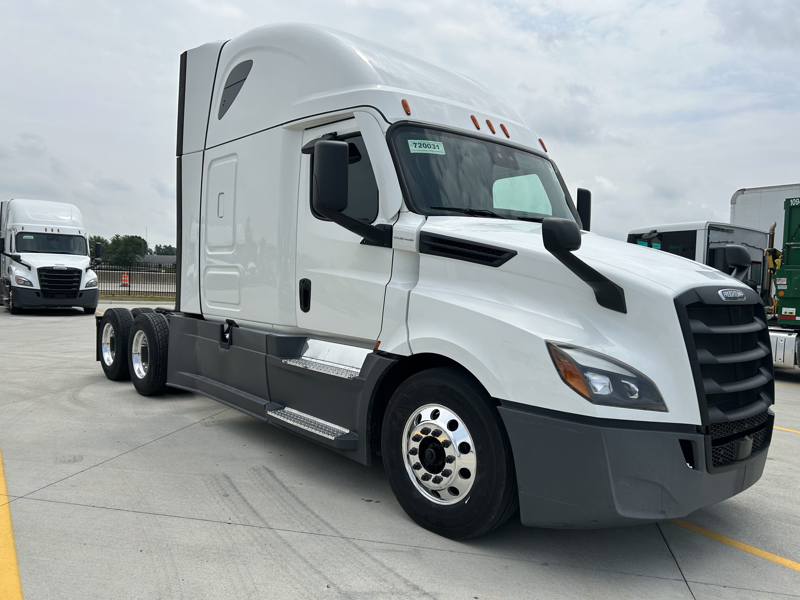 2022 Freightliner PT126 - image 3 of 6