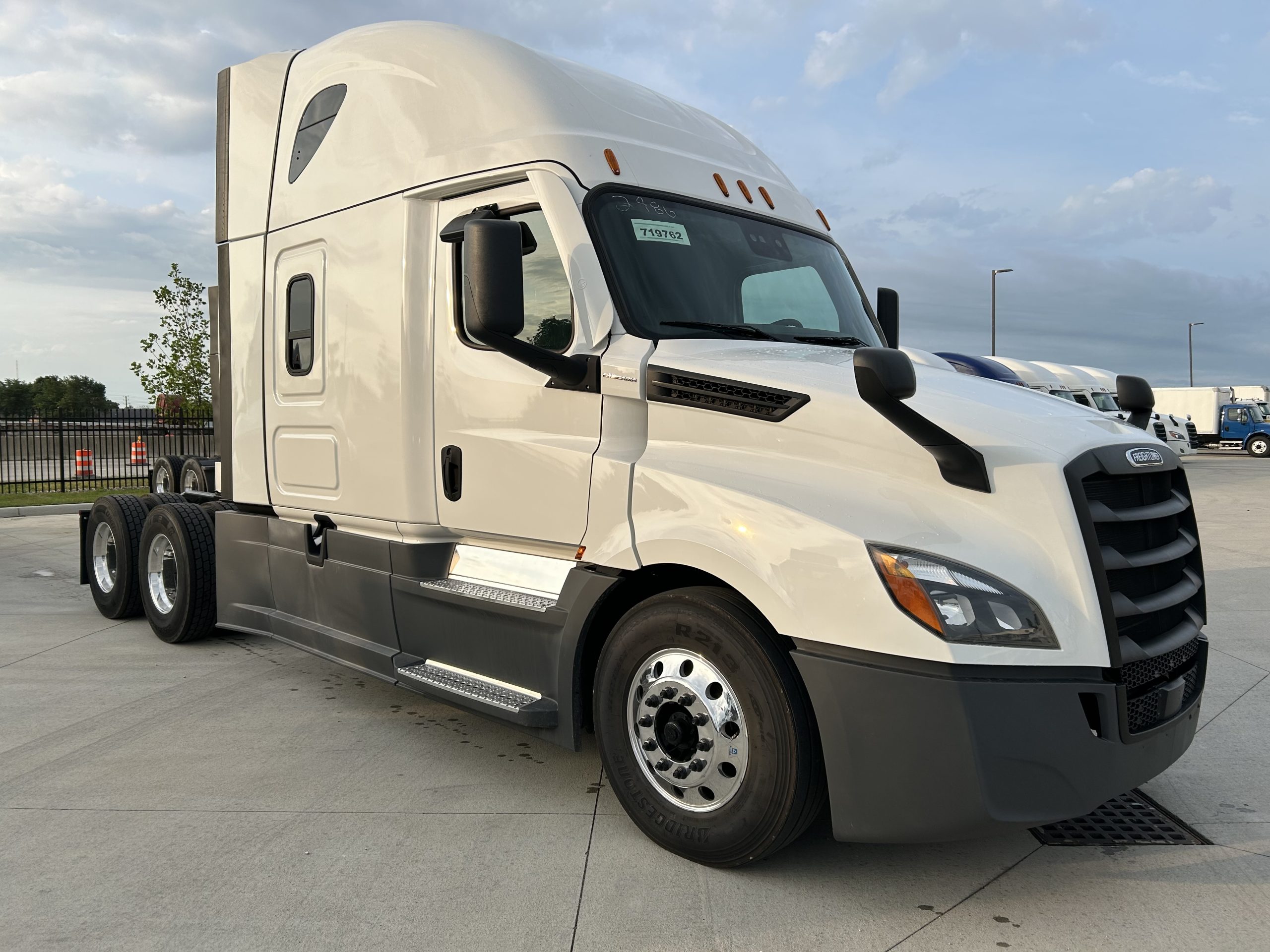 2022 Freightliner PT126 - image 3 of 6