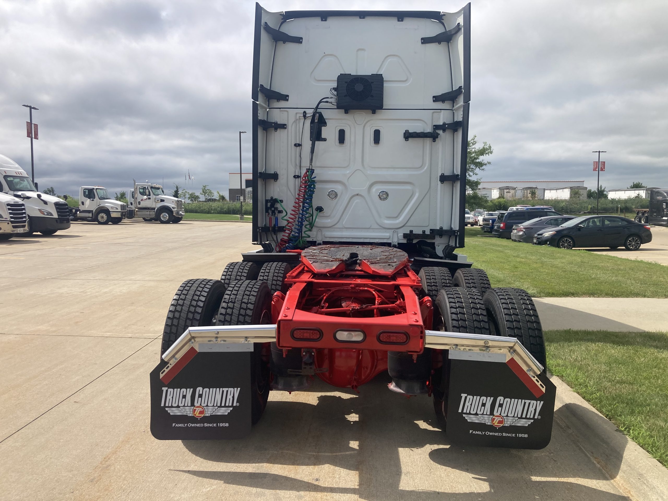 2022 Freightliner PT126SLP - image 4 of 6