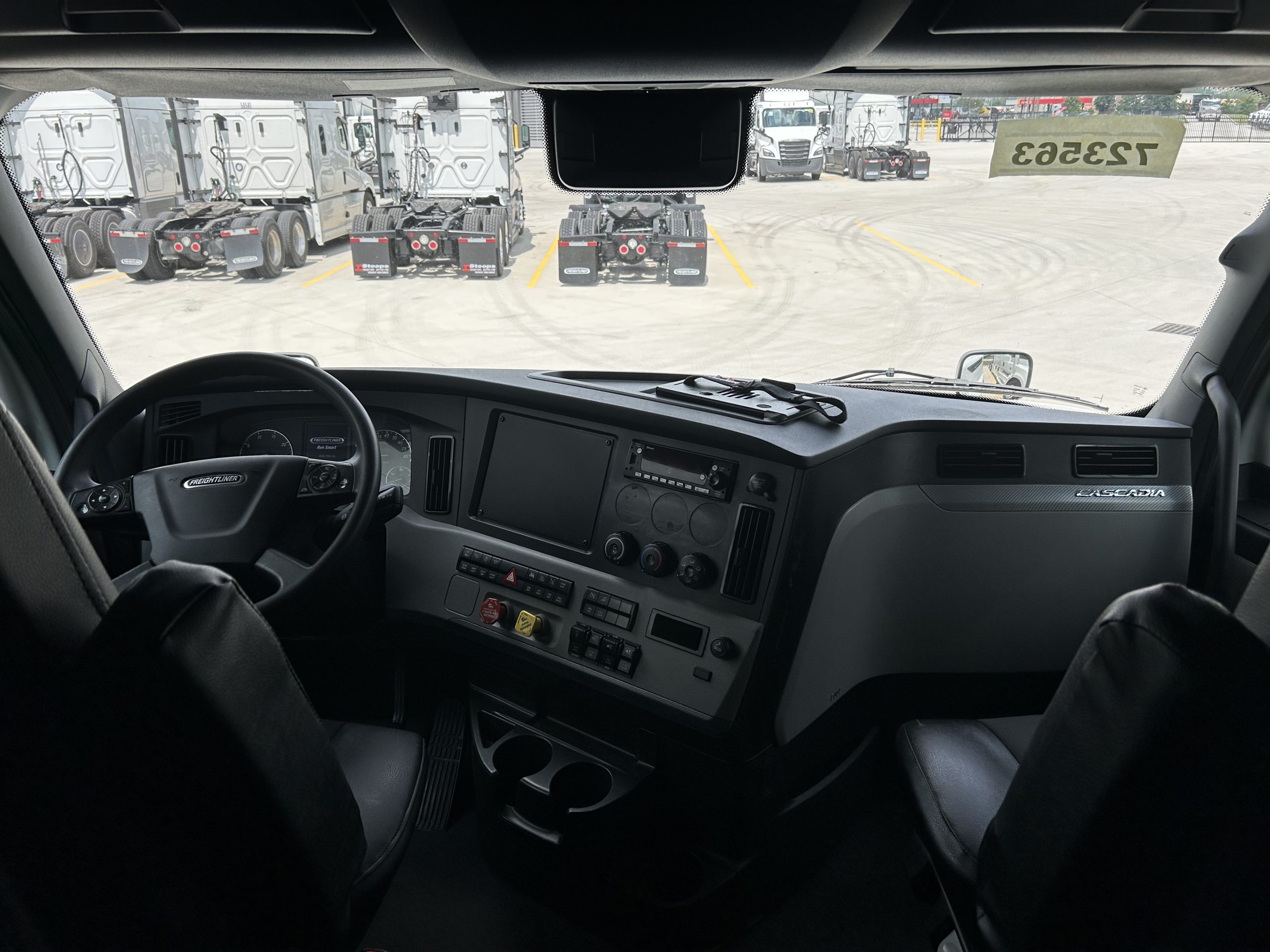 2022 Freightliner PT126 - image 4 of 5