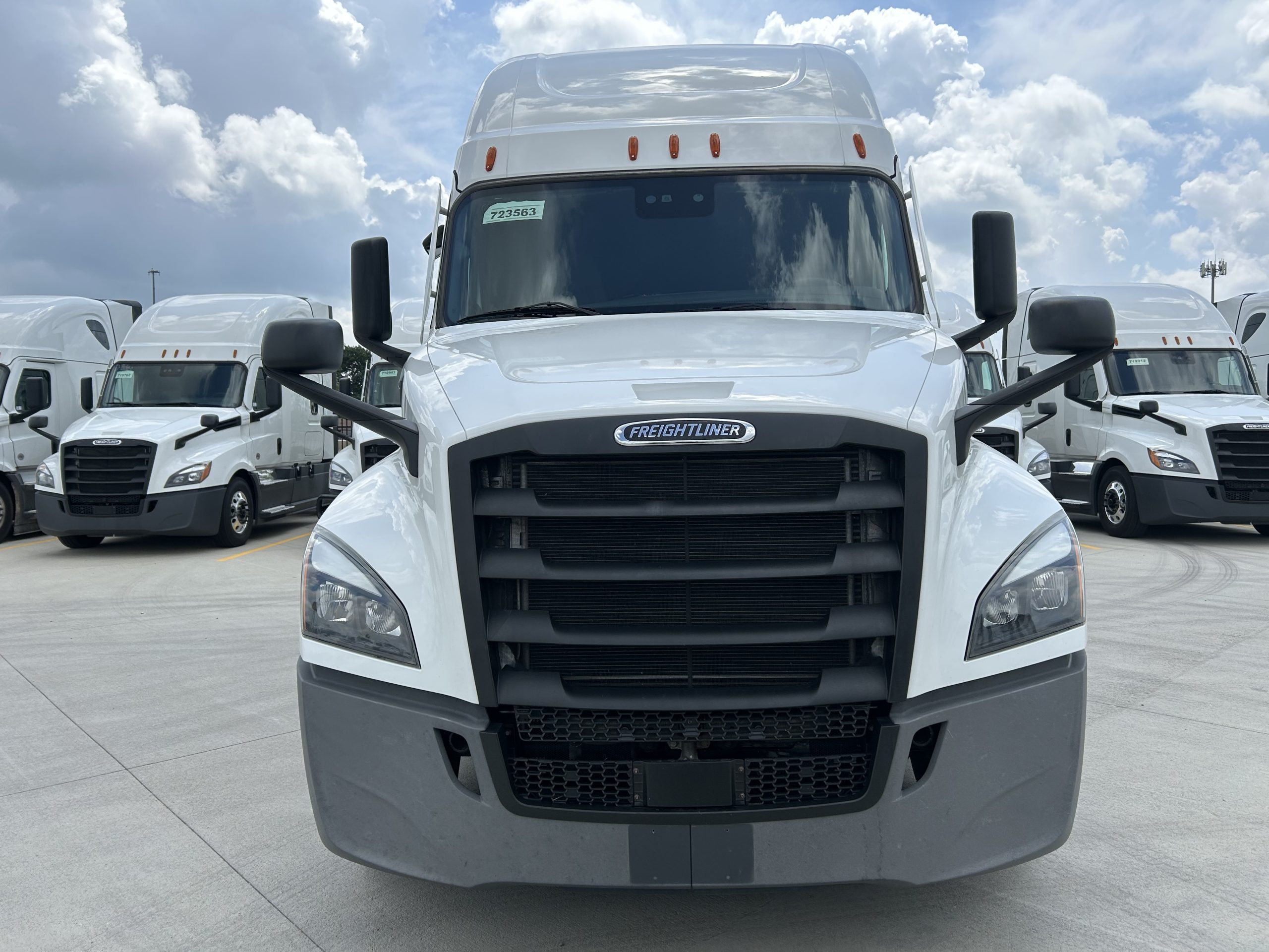 2022 Freightliner PT126 - image 2 of 5
