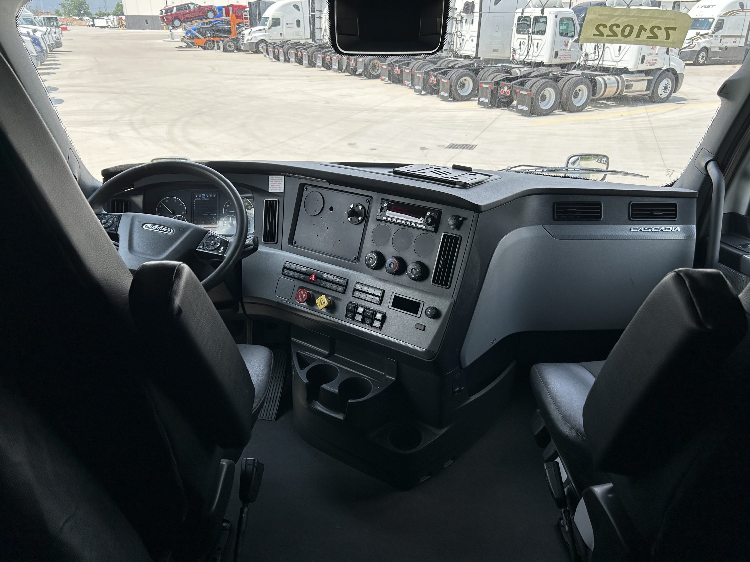 2022 Freightliner PT126 - image 5 of 6