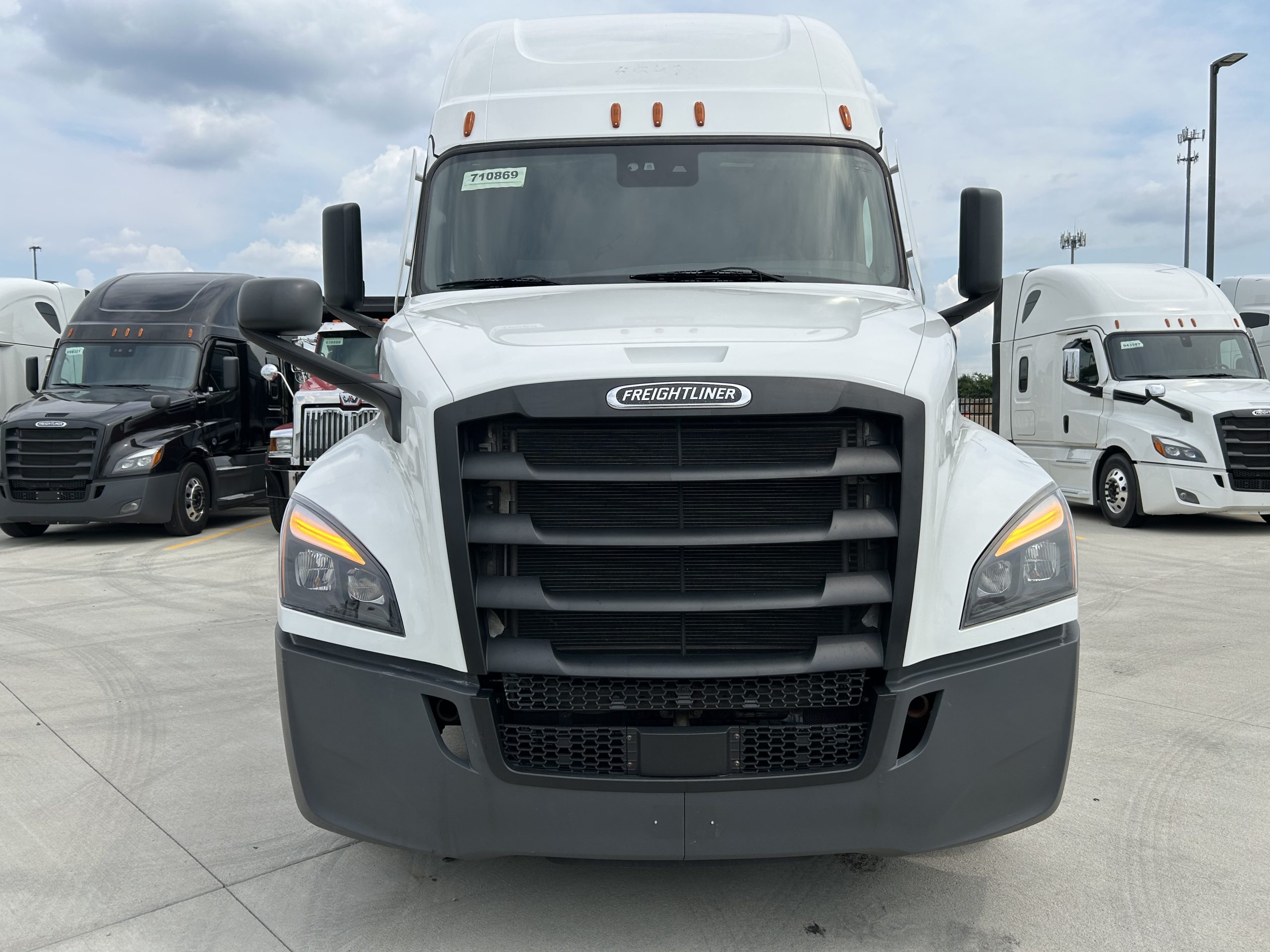 2022 Freightliner PT126 - image 2 of 6