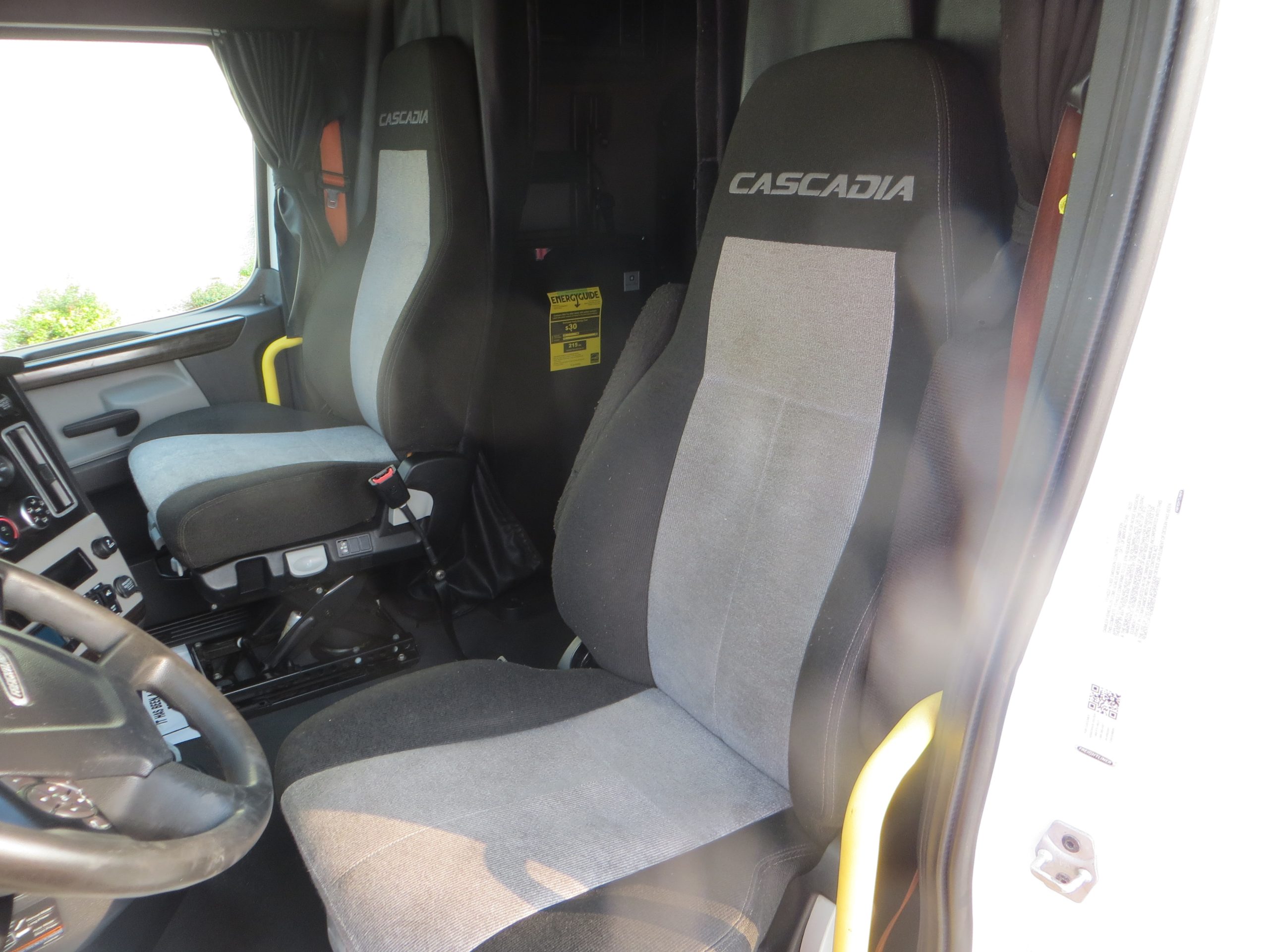 2021 Freightliner PT126SLP - image 5 of 6