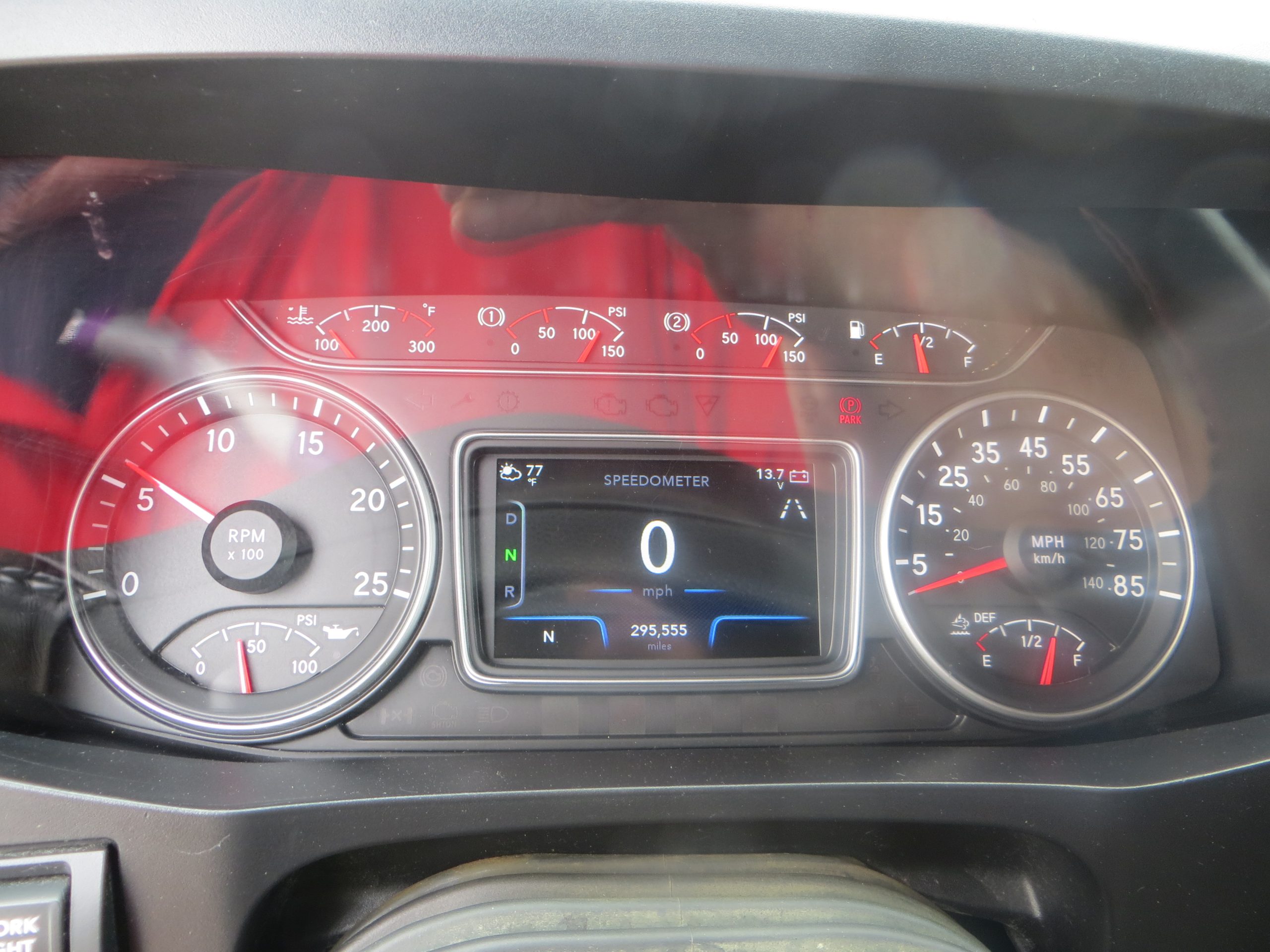 2022 International LT625 - image 6 of 6