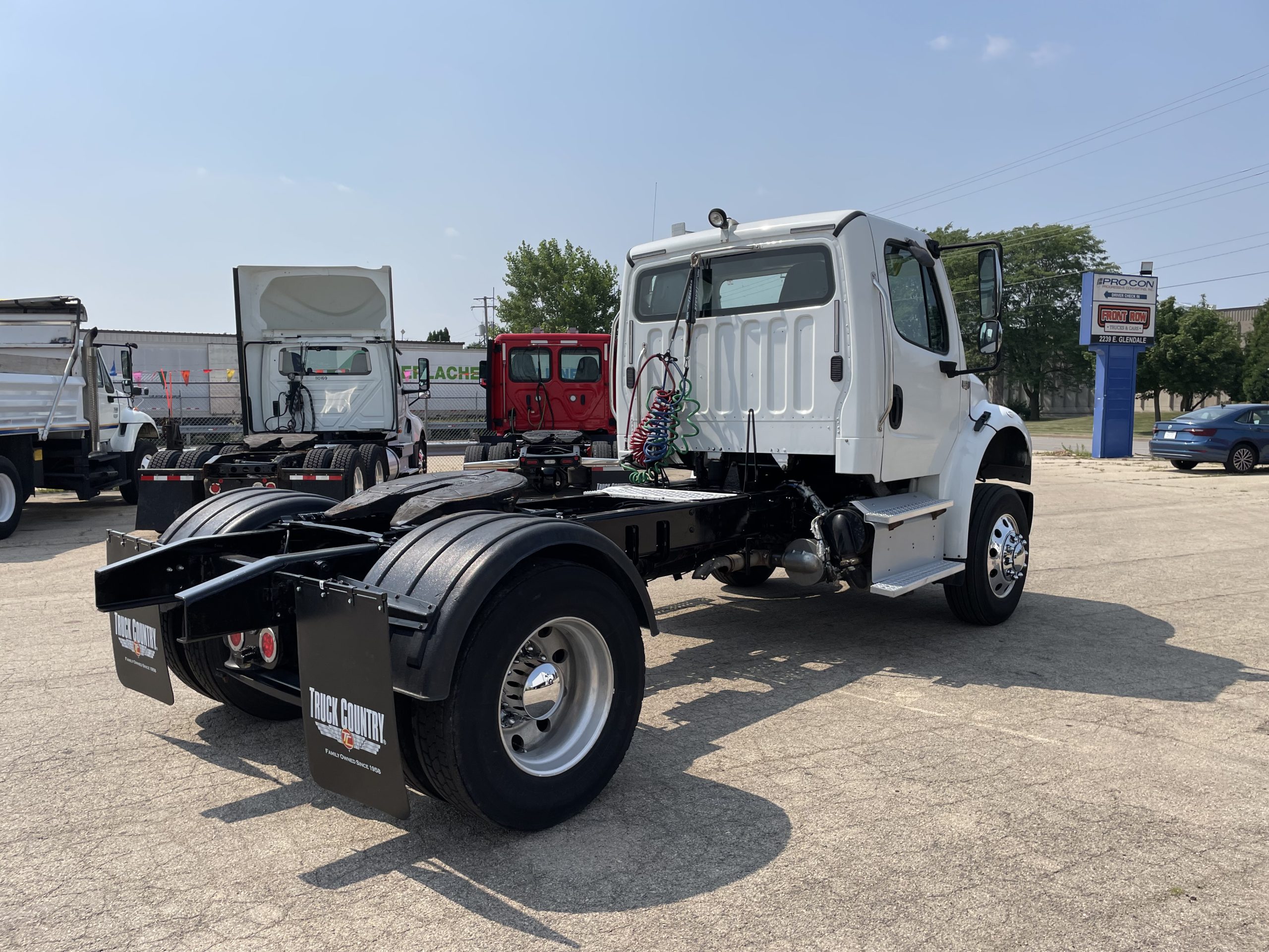 2015 Freightliner M2 106 - image 6 of 6
