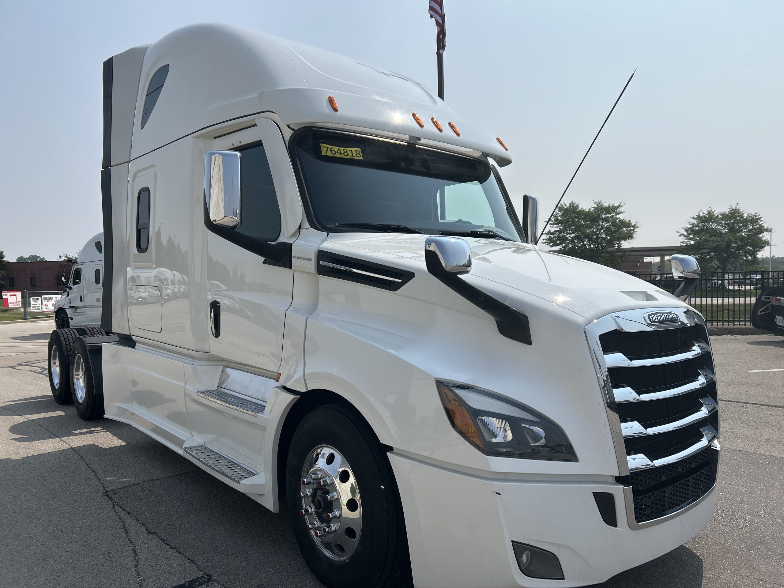2023 Freightliner PT126SLP - image 3 of 6