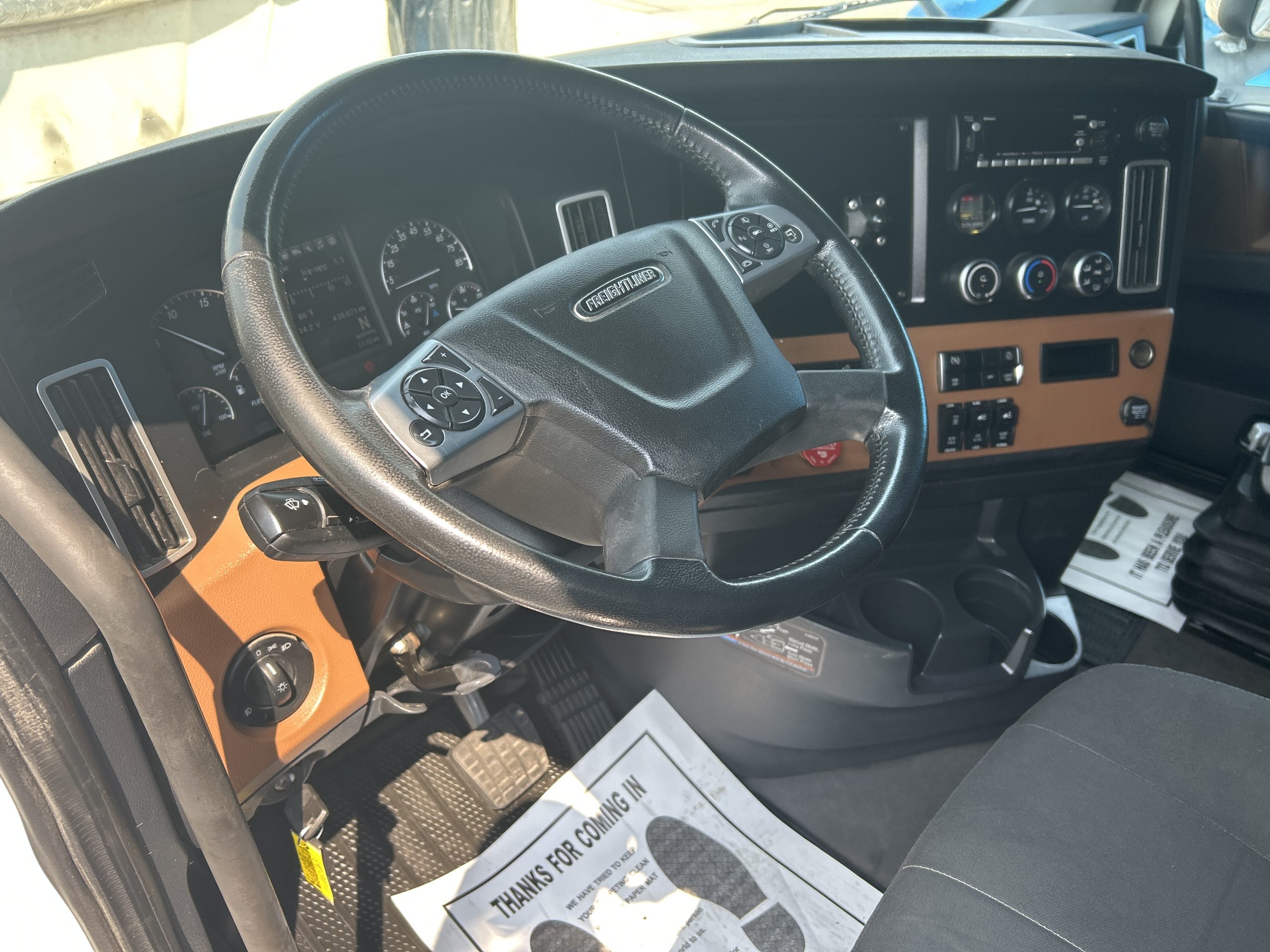 2023 Freightliner PT126SLP - image 6 of 6