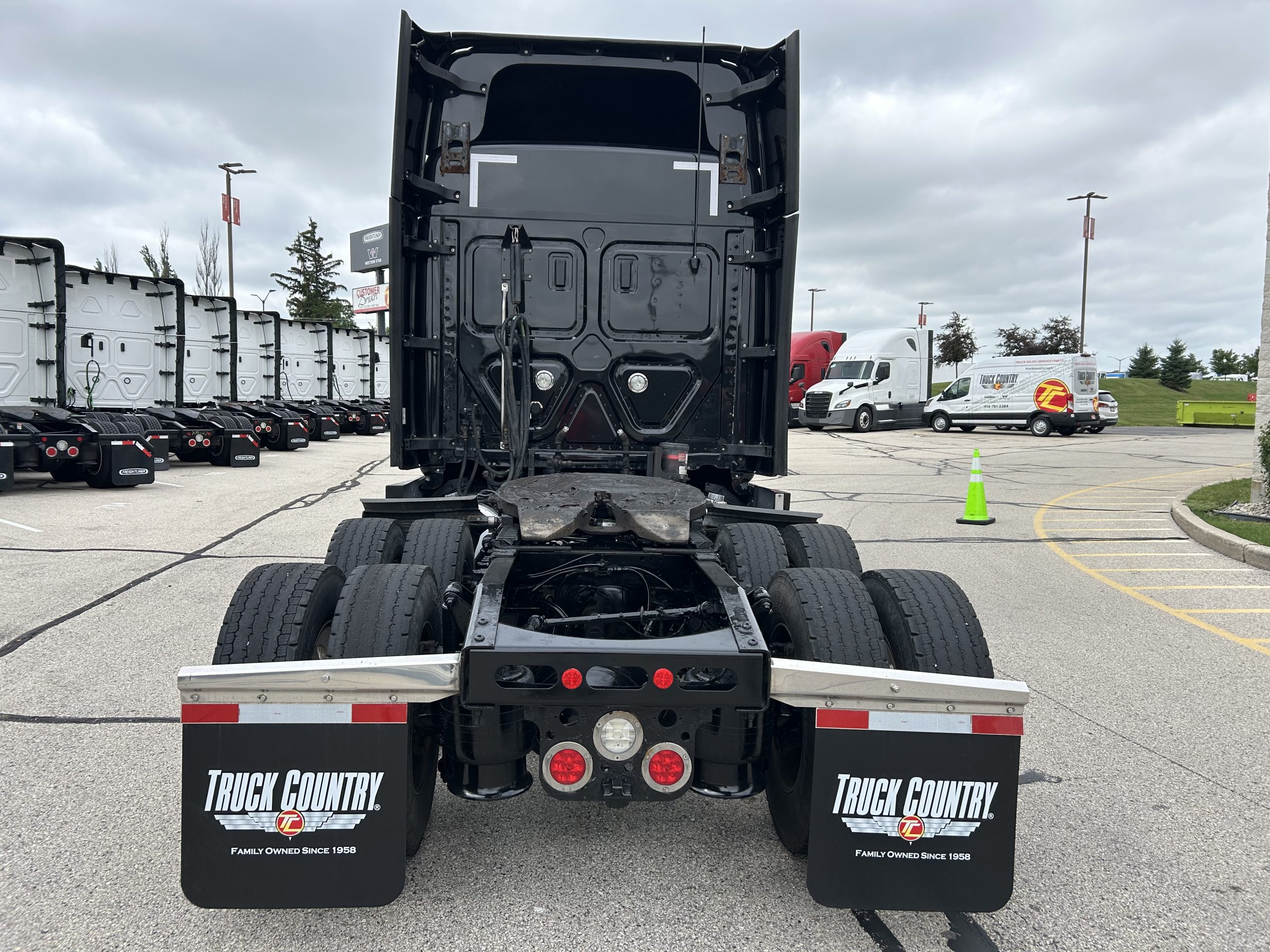 2020 Freightliner PT126SLP - image 4 of 6