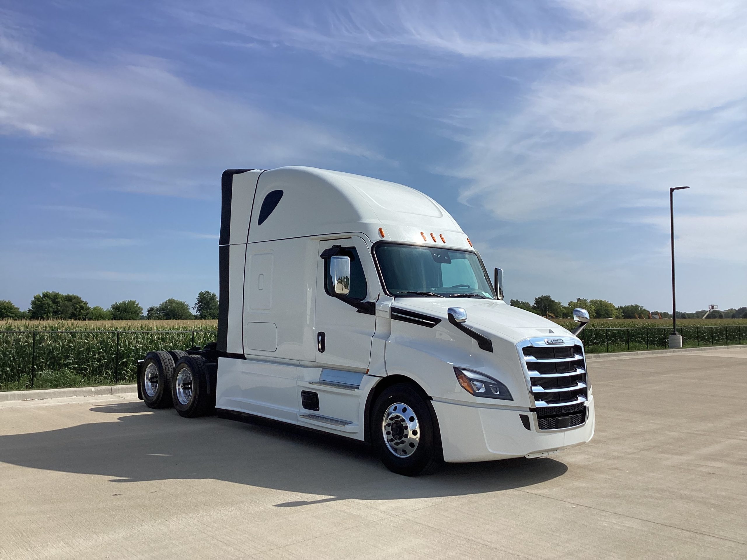 2026 Freightliner PT126SLP - image 3 of 6