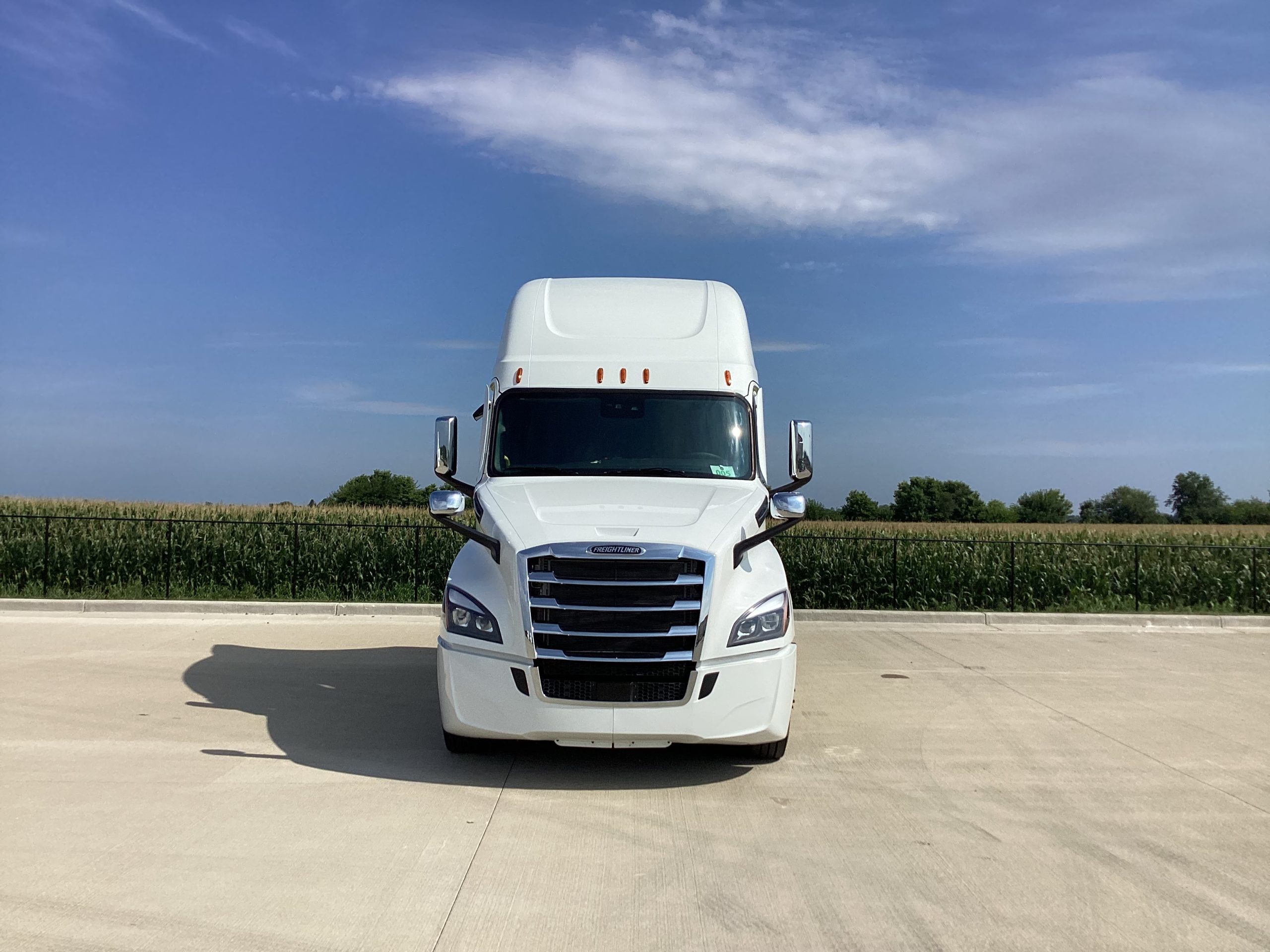 2026 Freightliner PT126SLP - image 2 of 6