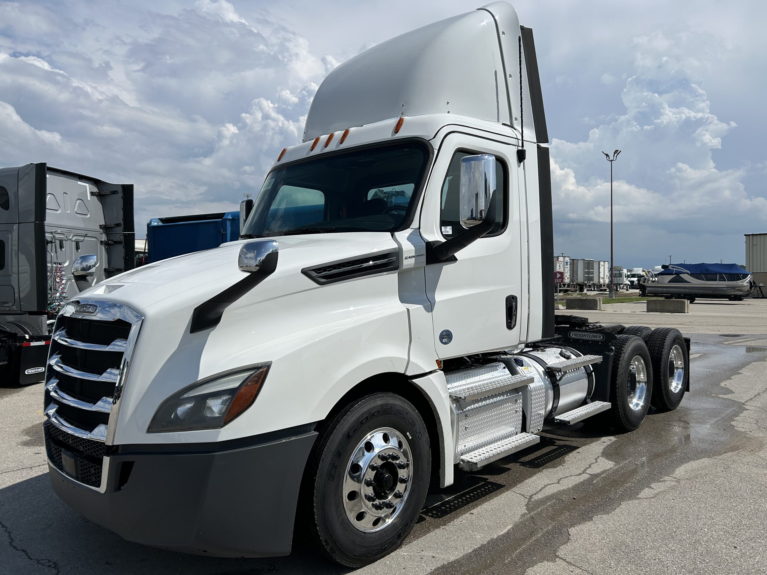 2020 Freightliner - image 1