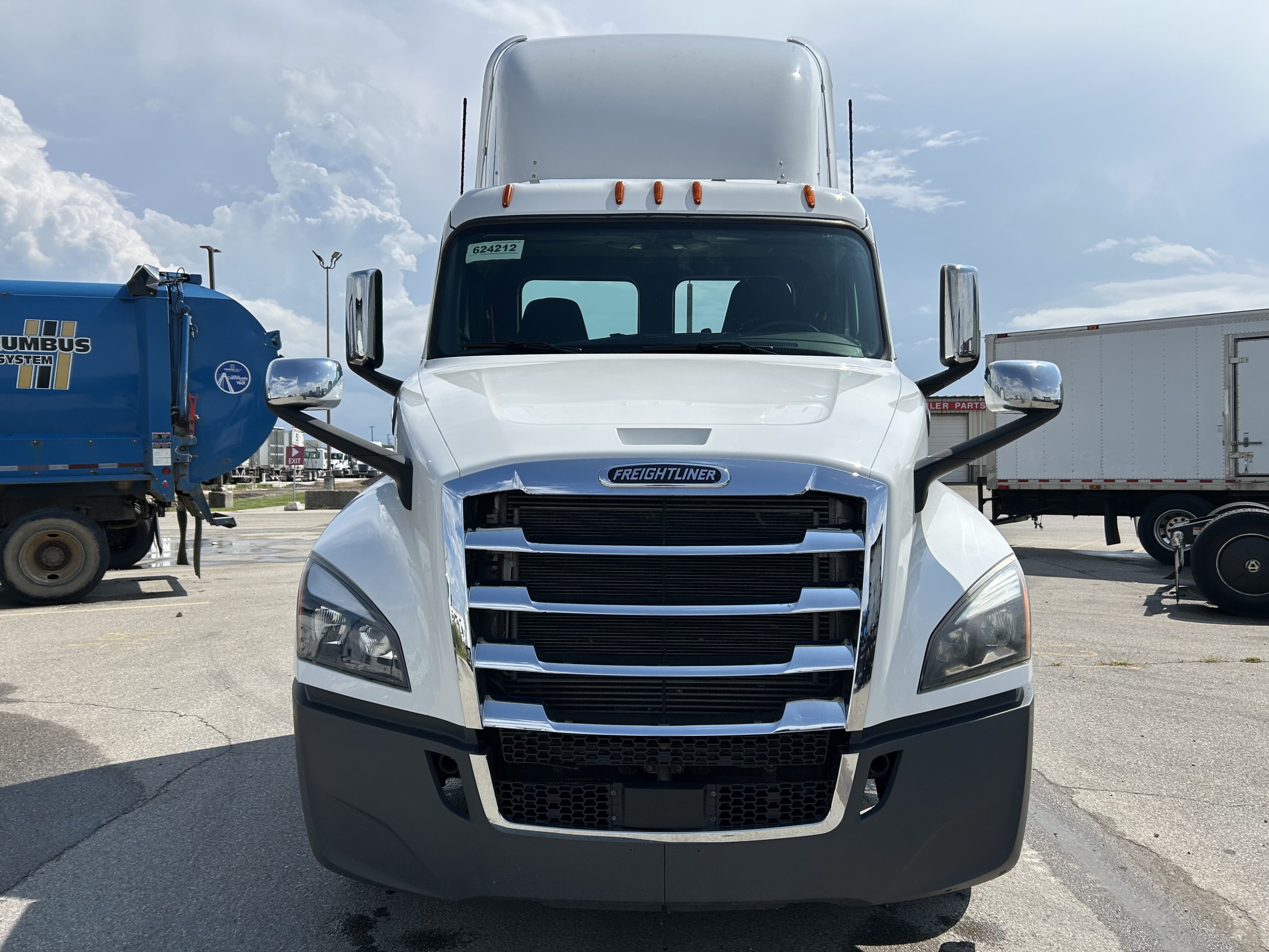 2020 Freightliner - image 2