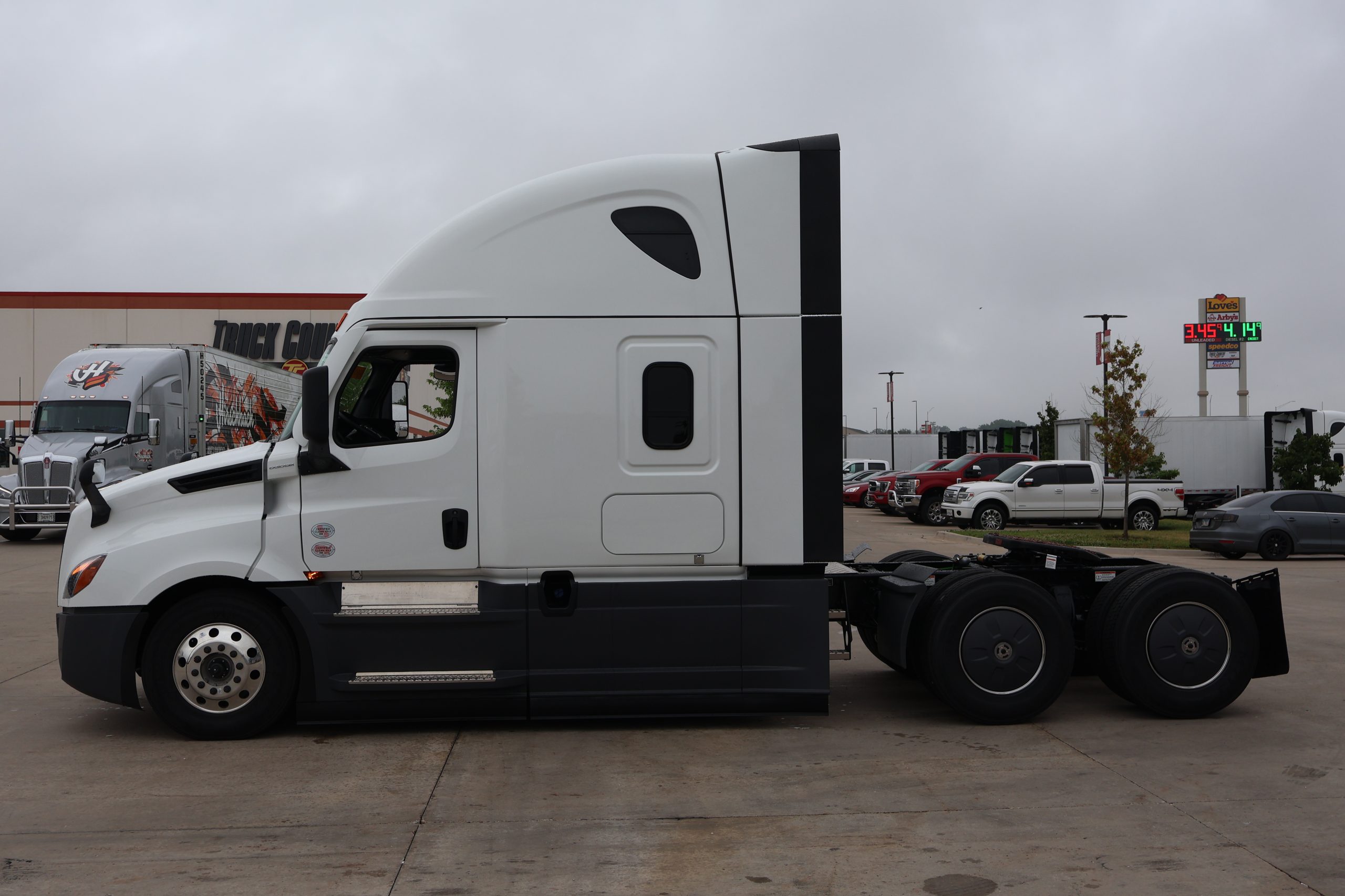 2026 Freightliner PT126SLP - image 2 of 3