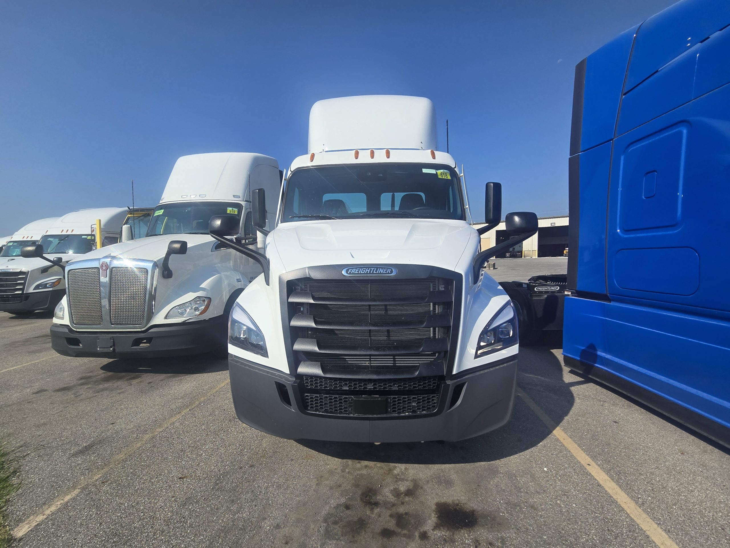 2026 Freightliner - image 2