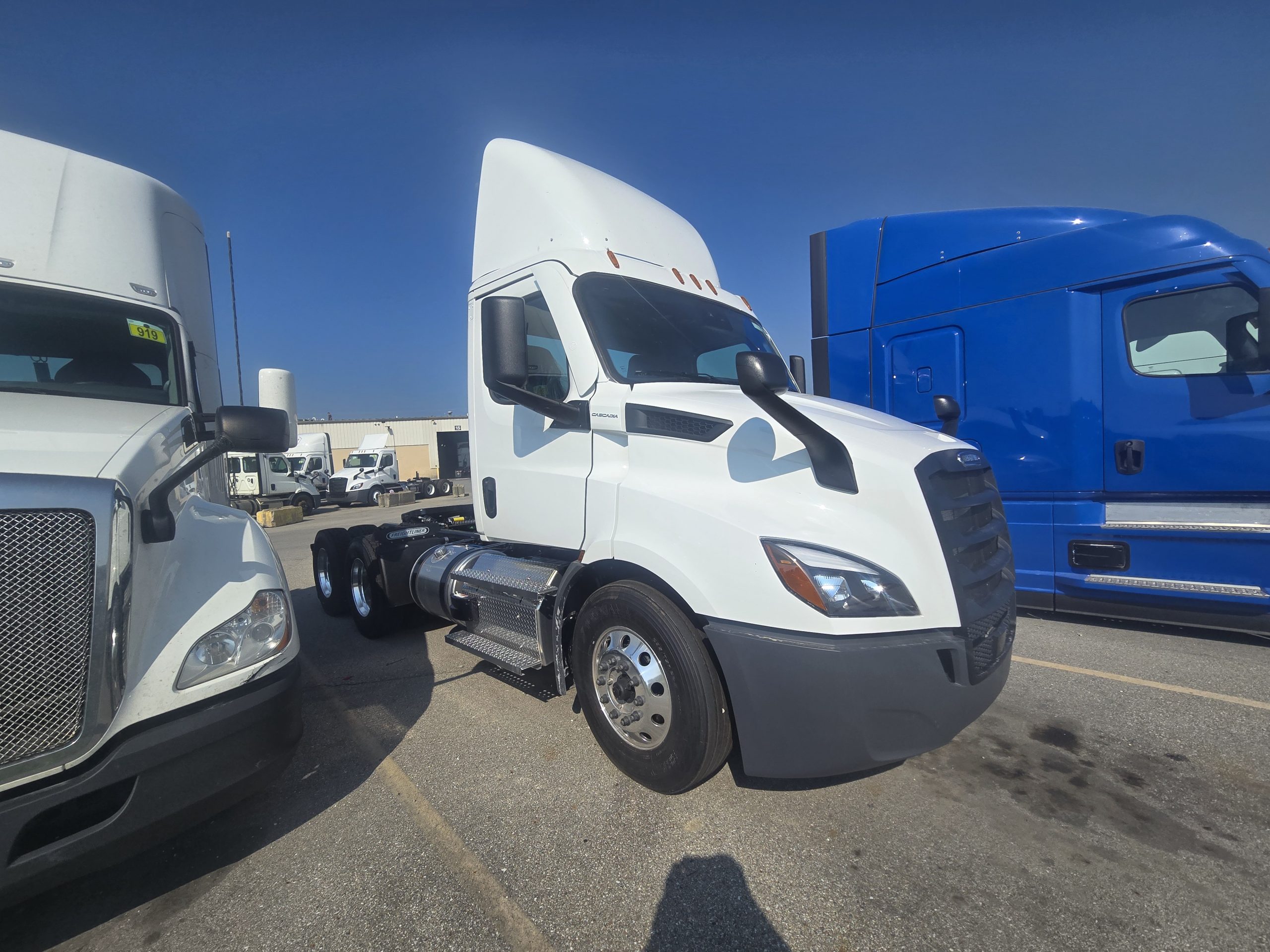 2026 Freightliner - image 3