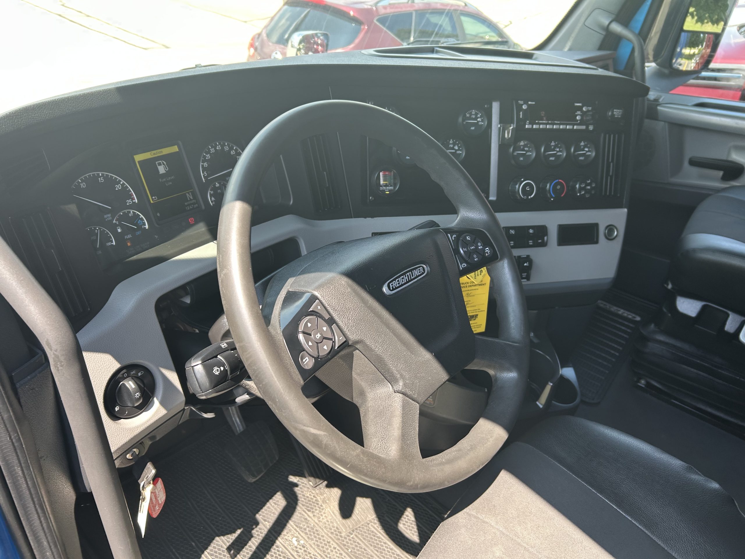 2022 Freightliner - image 6