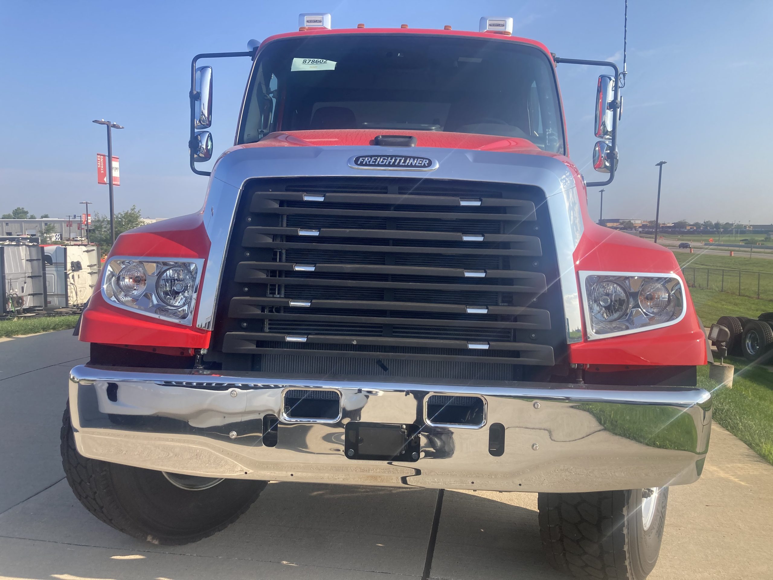 2026 Freightliner 114SD - image 3