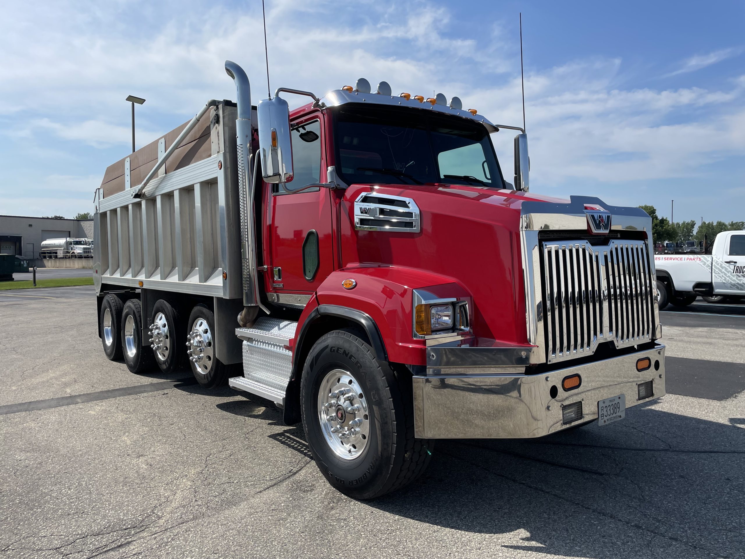 2022 Western Star 4700SB - image 3 of 6
