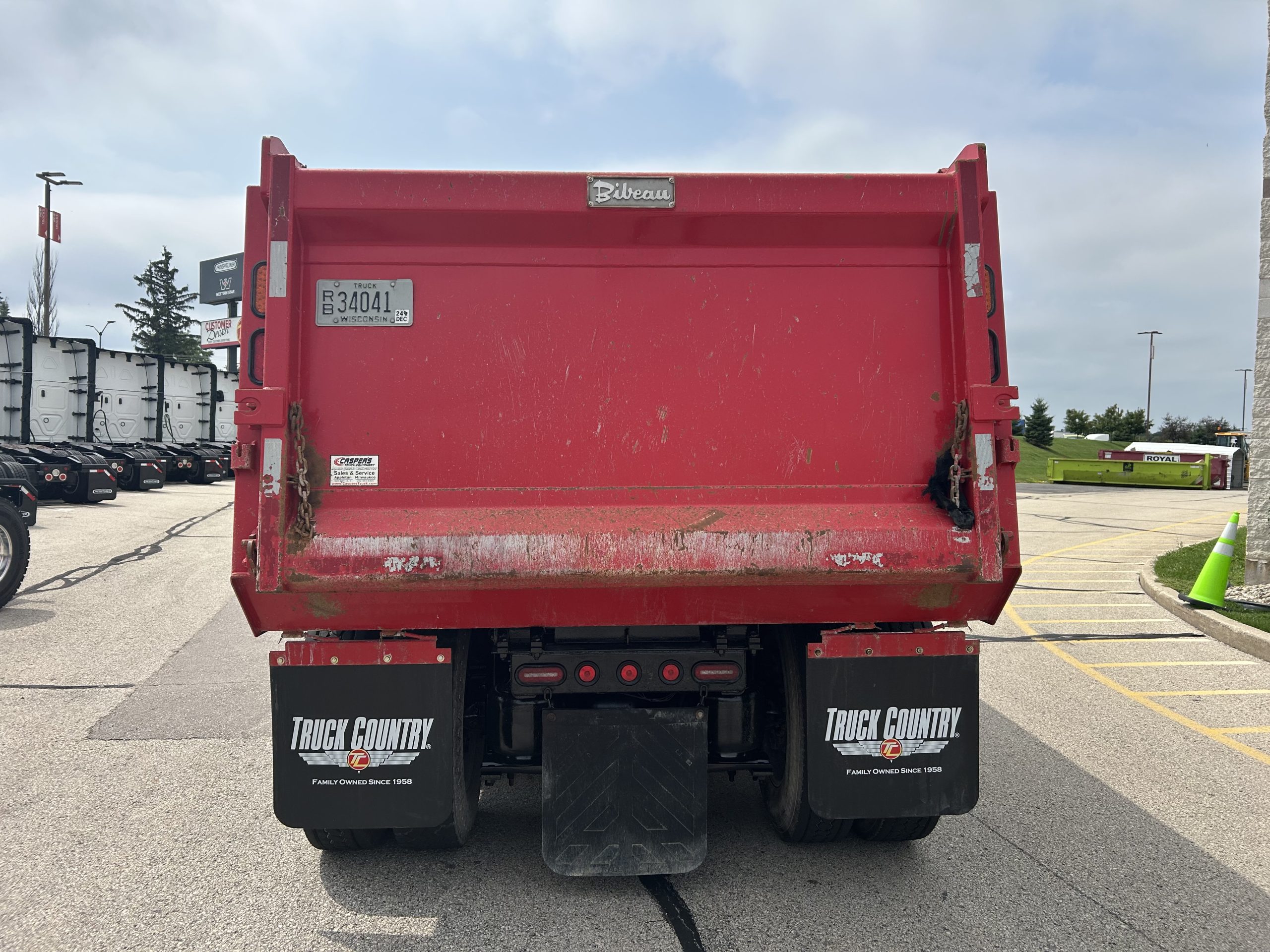 2022 Western Star 49X - image 4 of 6