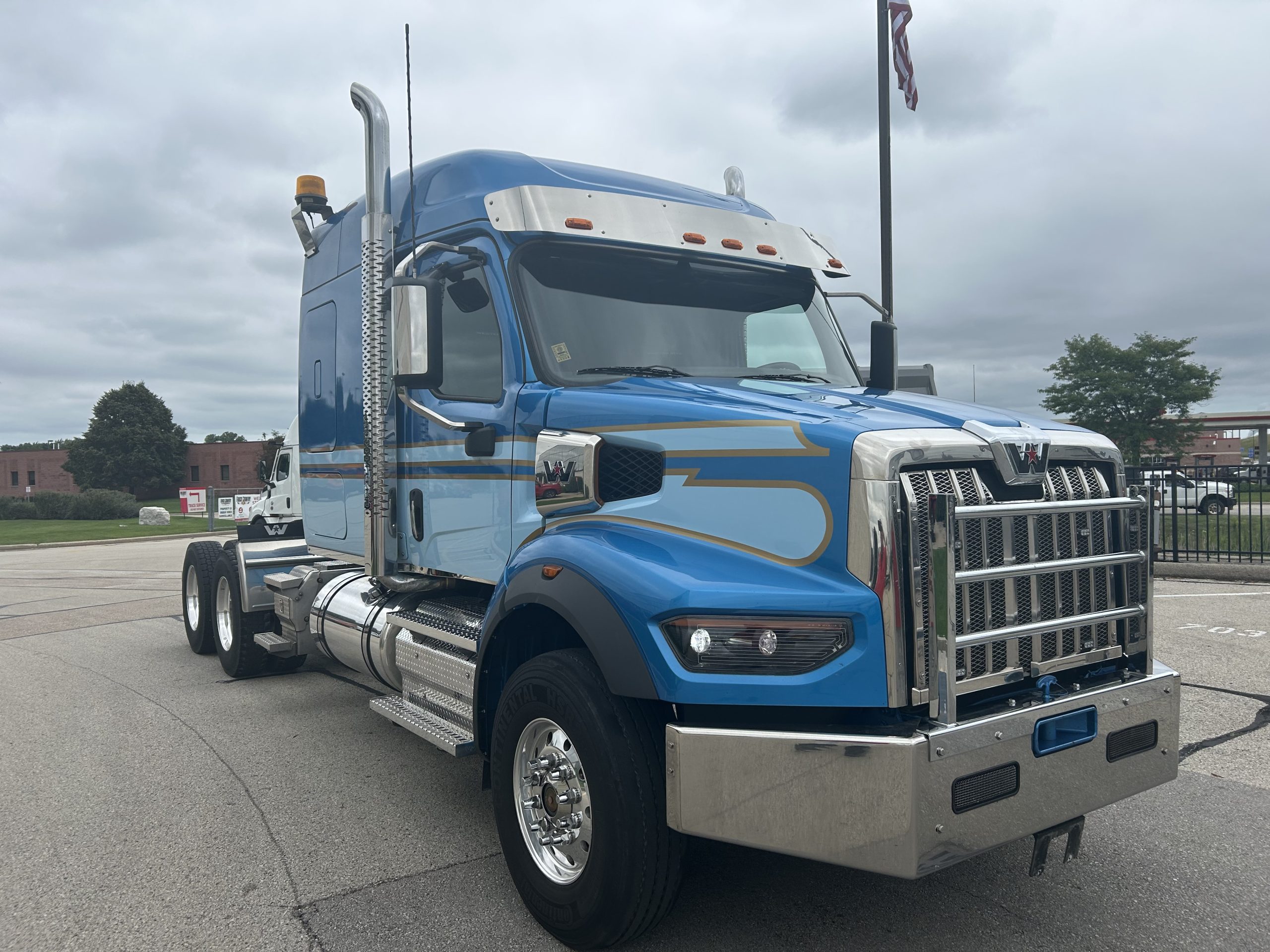 2024 Western Star 49X - image 3 of 6