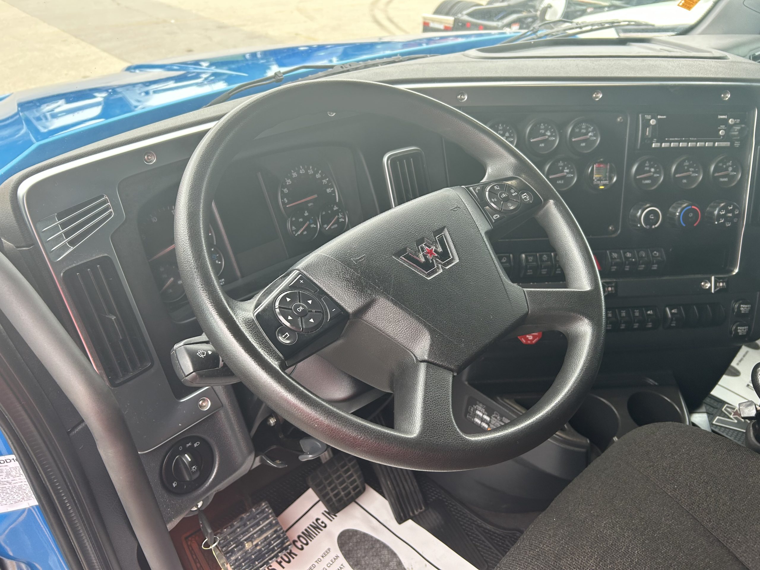 2024 Western Star 49X - image 6 of 6
