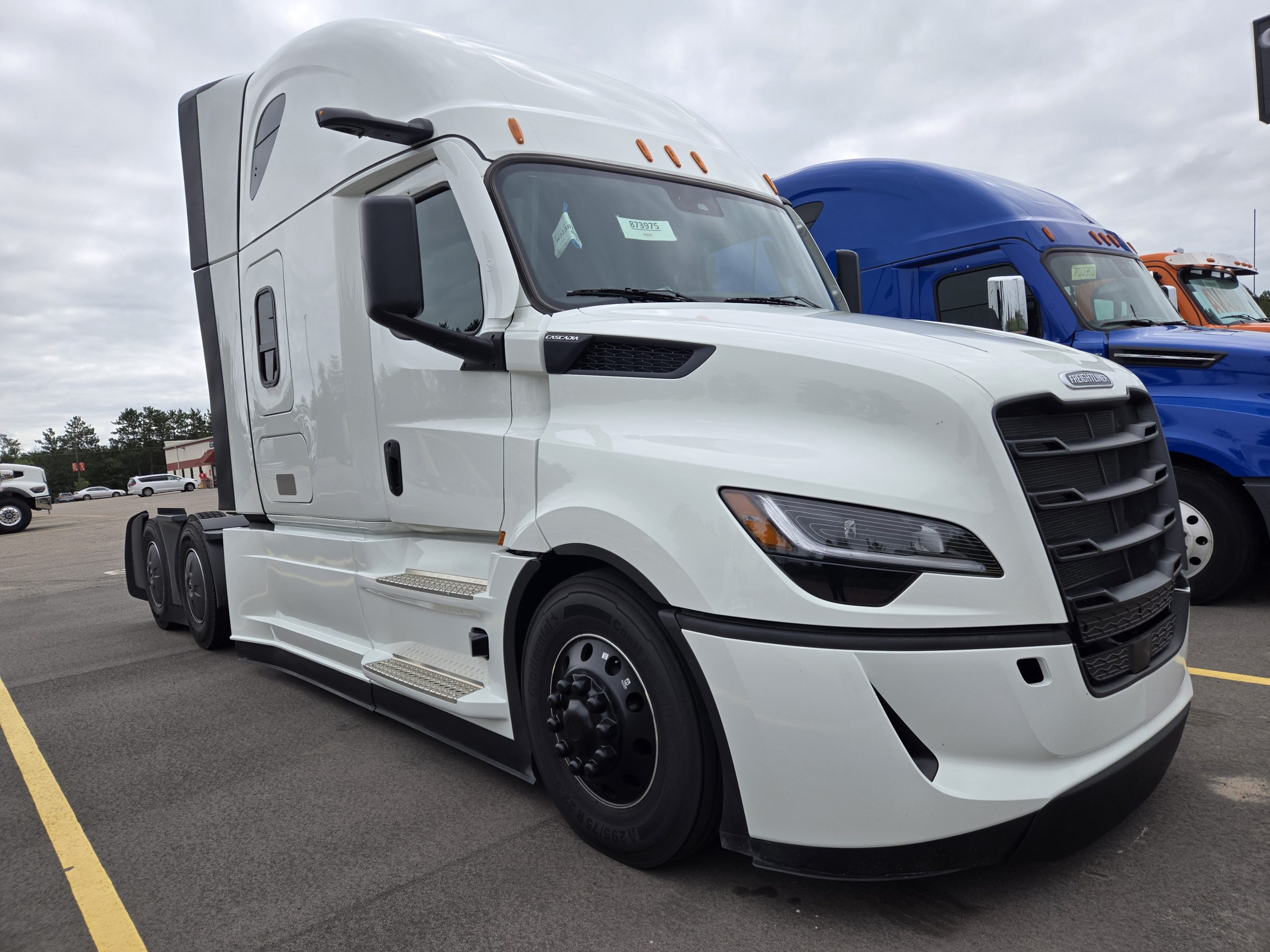 2026 Freightliner - image 3