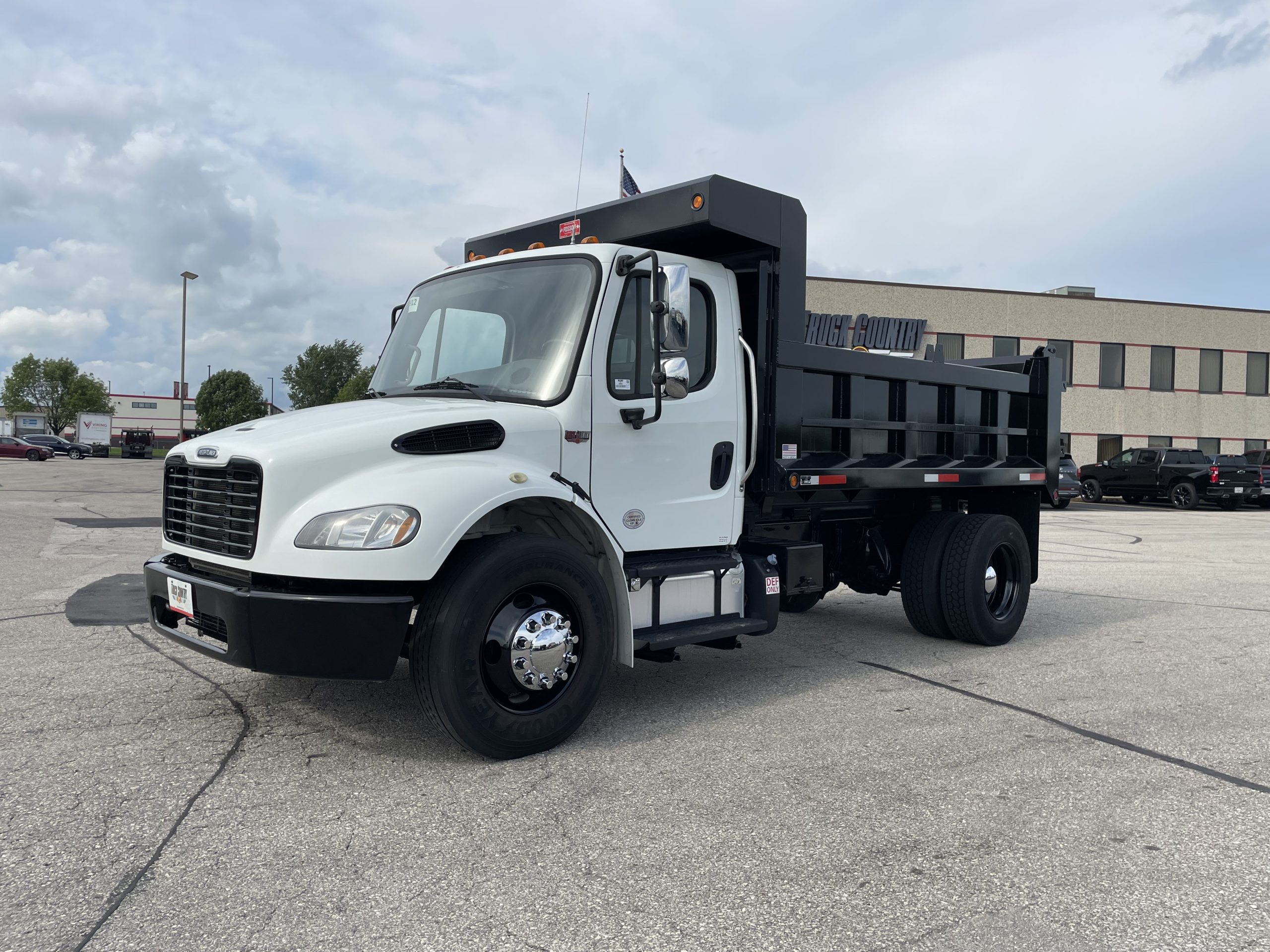 2018 Freightliner M260 - image 1 of 6