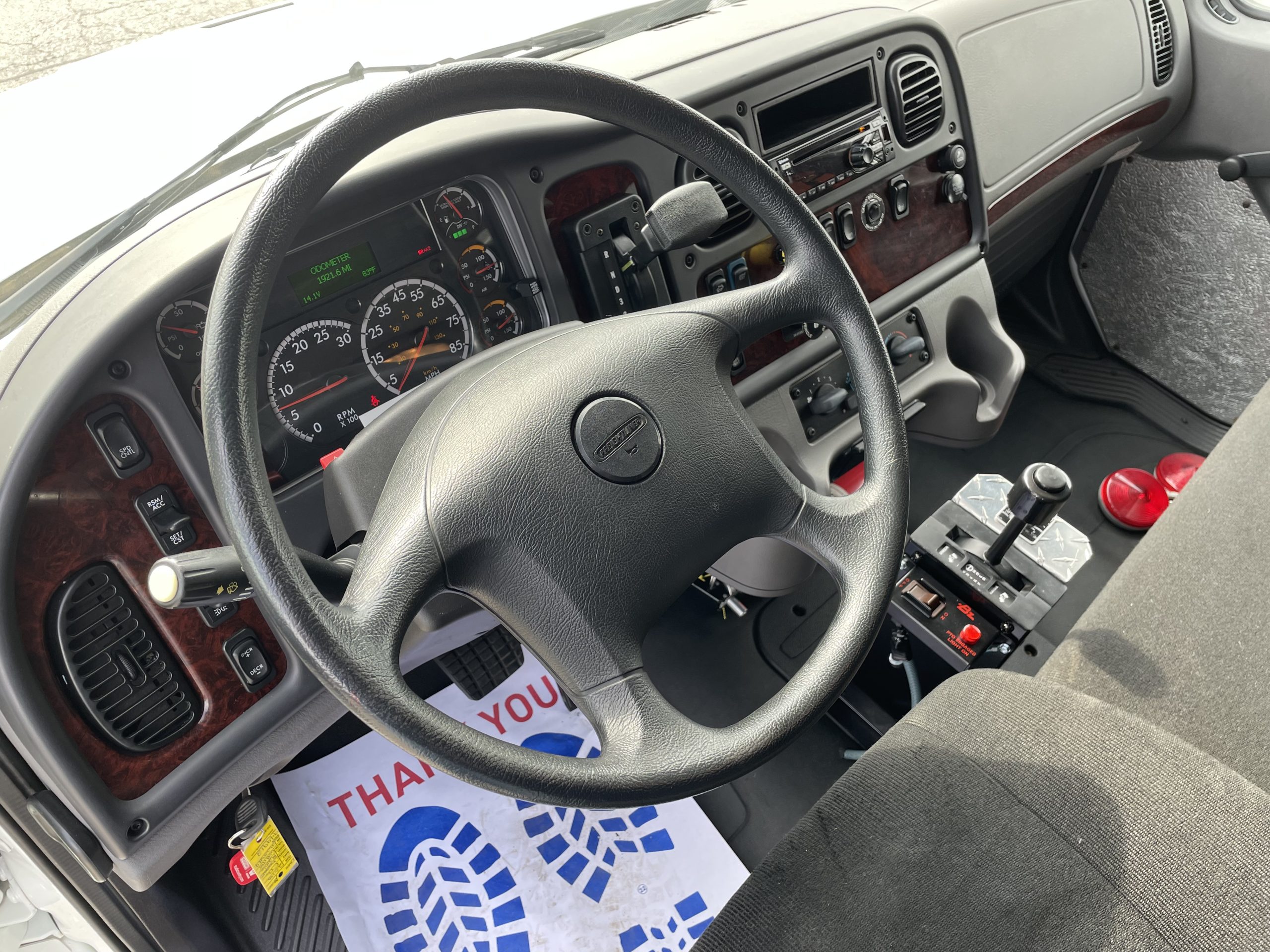2018 Freightliner M260 - image 5 of 6