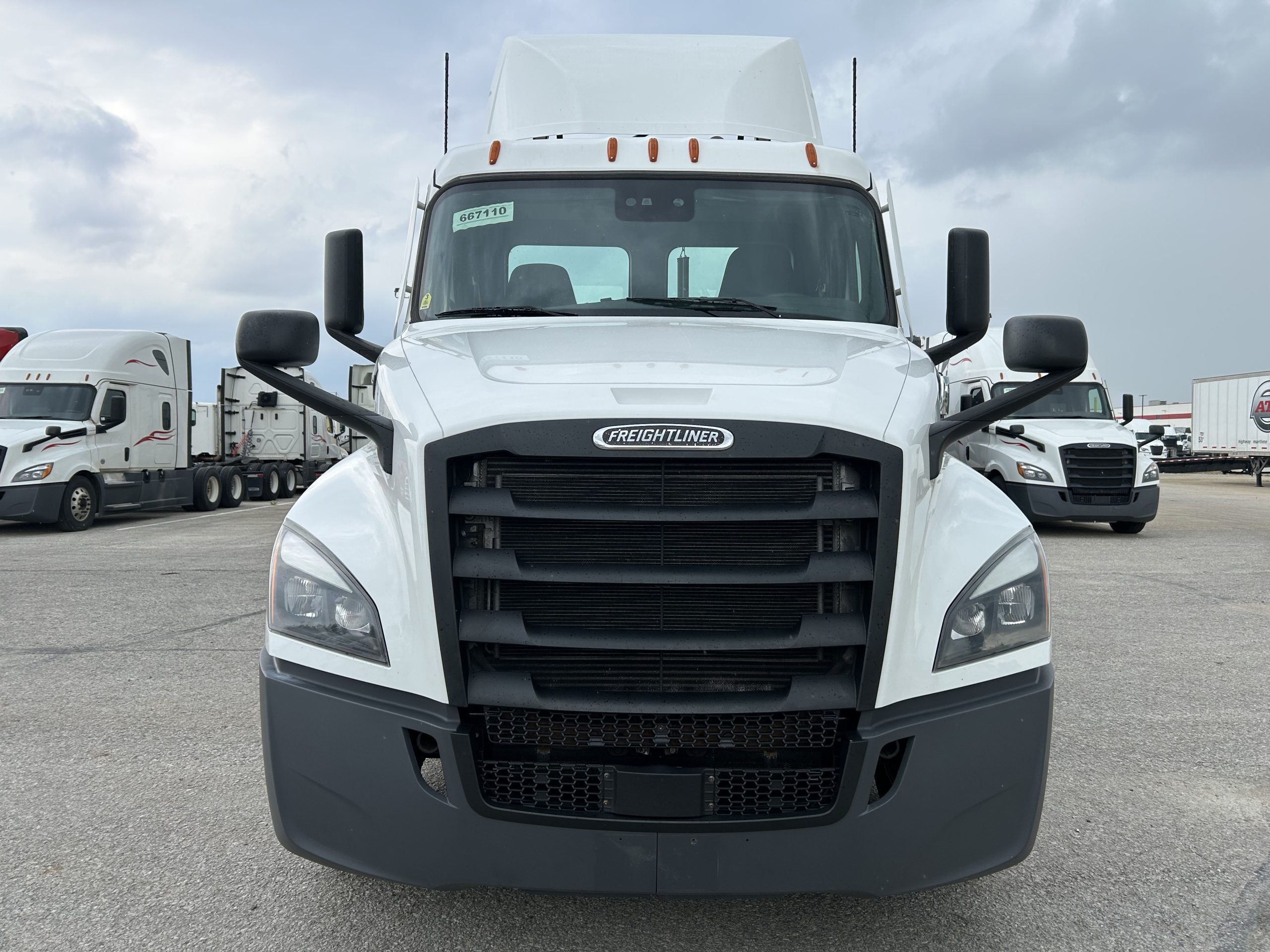 2020 Freightliner - image 2