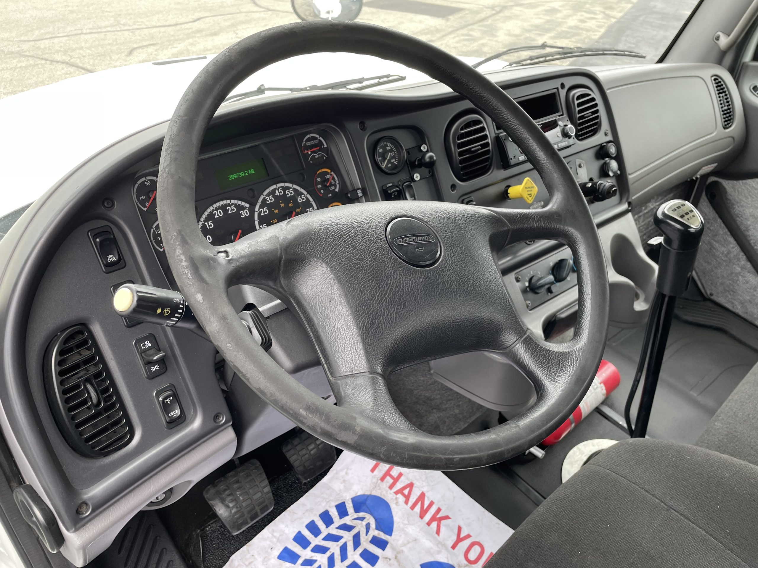 2016 Freightliner M2 112 - image 4
