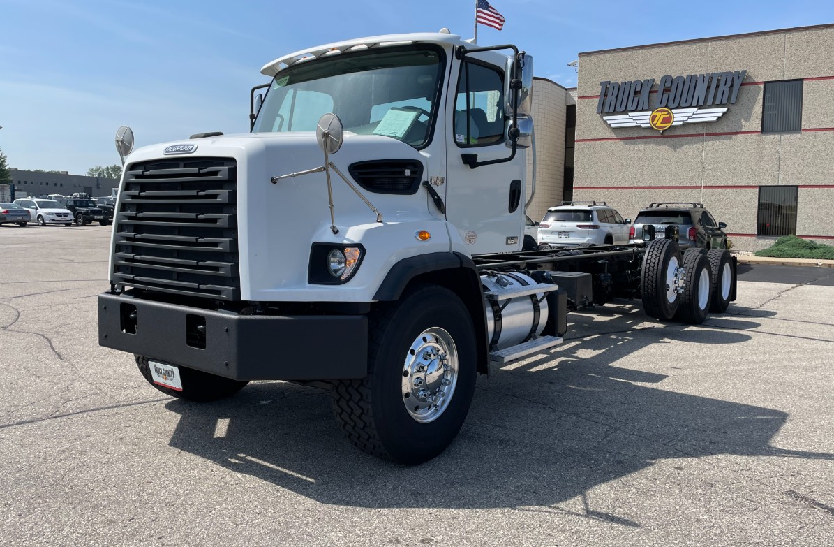 2016 Freightliner 108SD - image 1 of 1