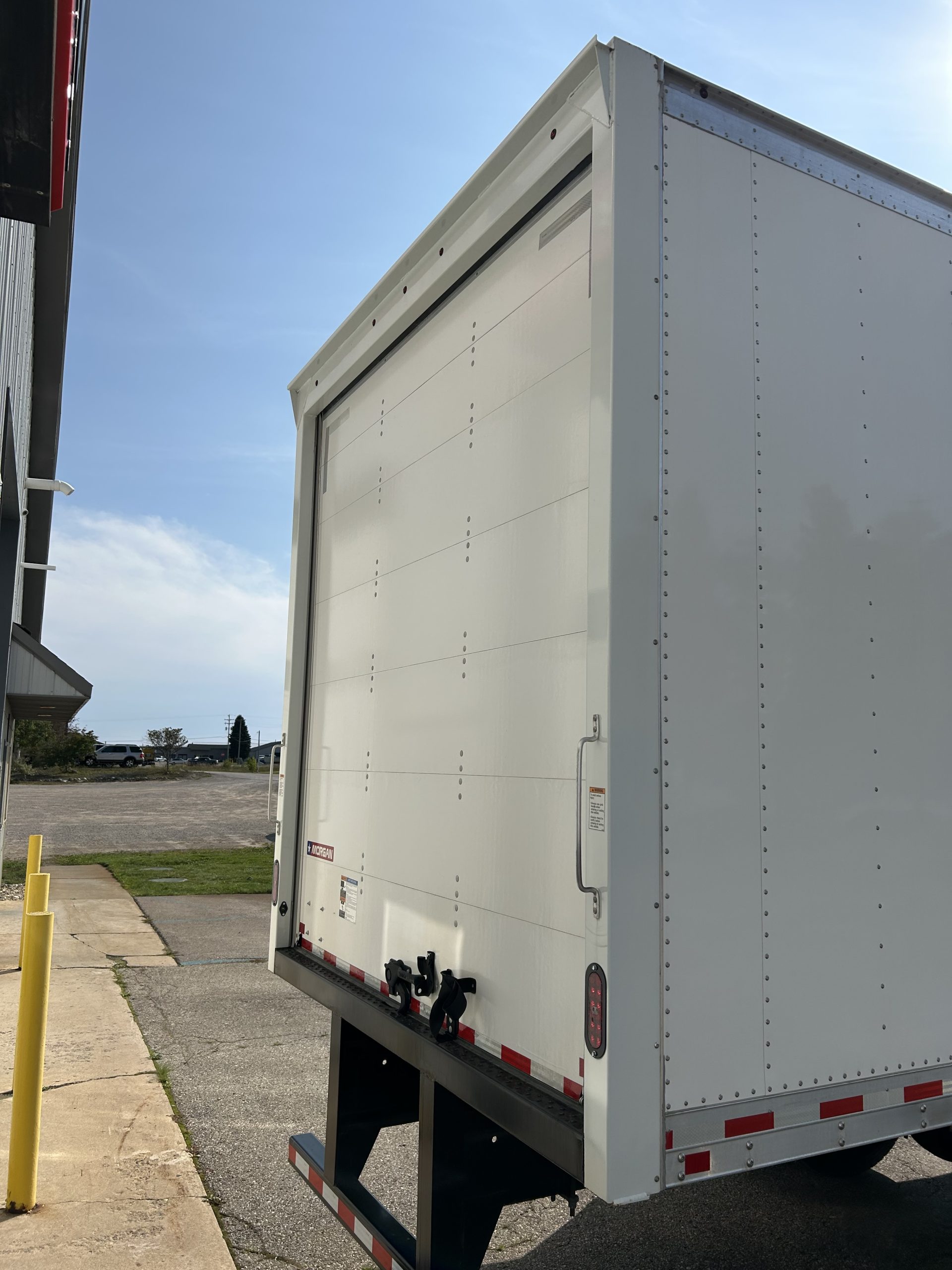 2025 Freightliner M2 106 - image 4