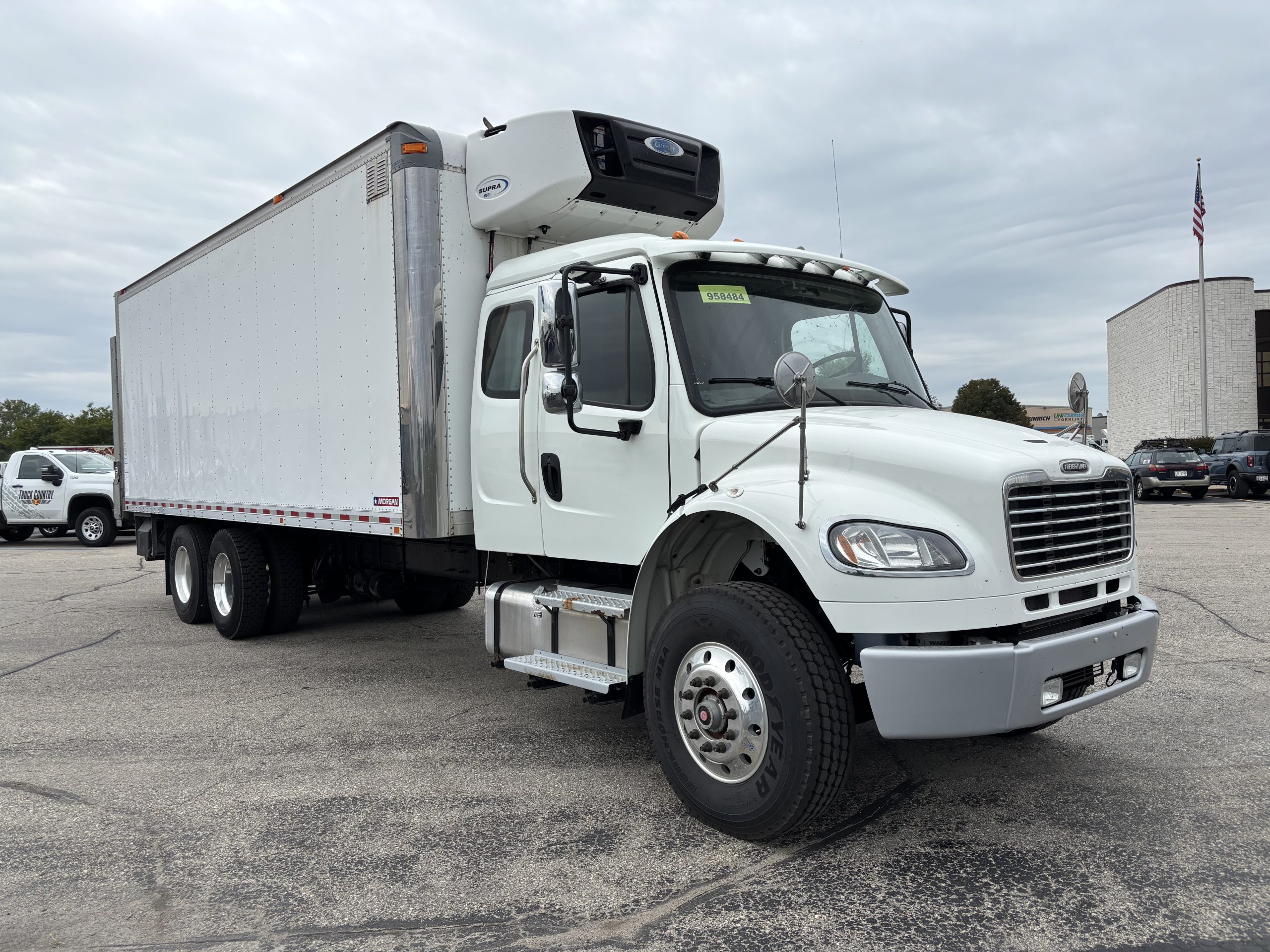 2020 Freightliner - image 6