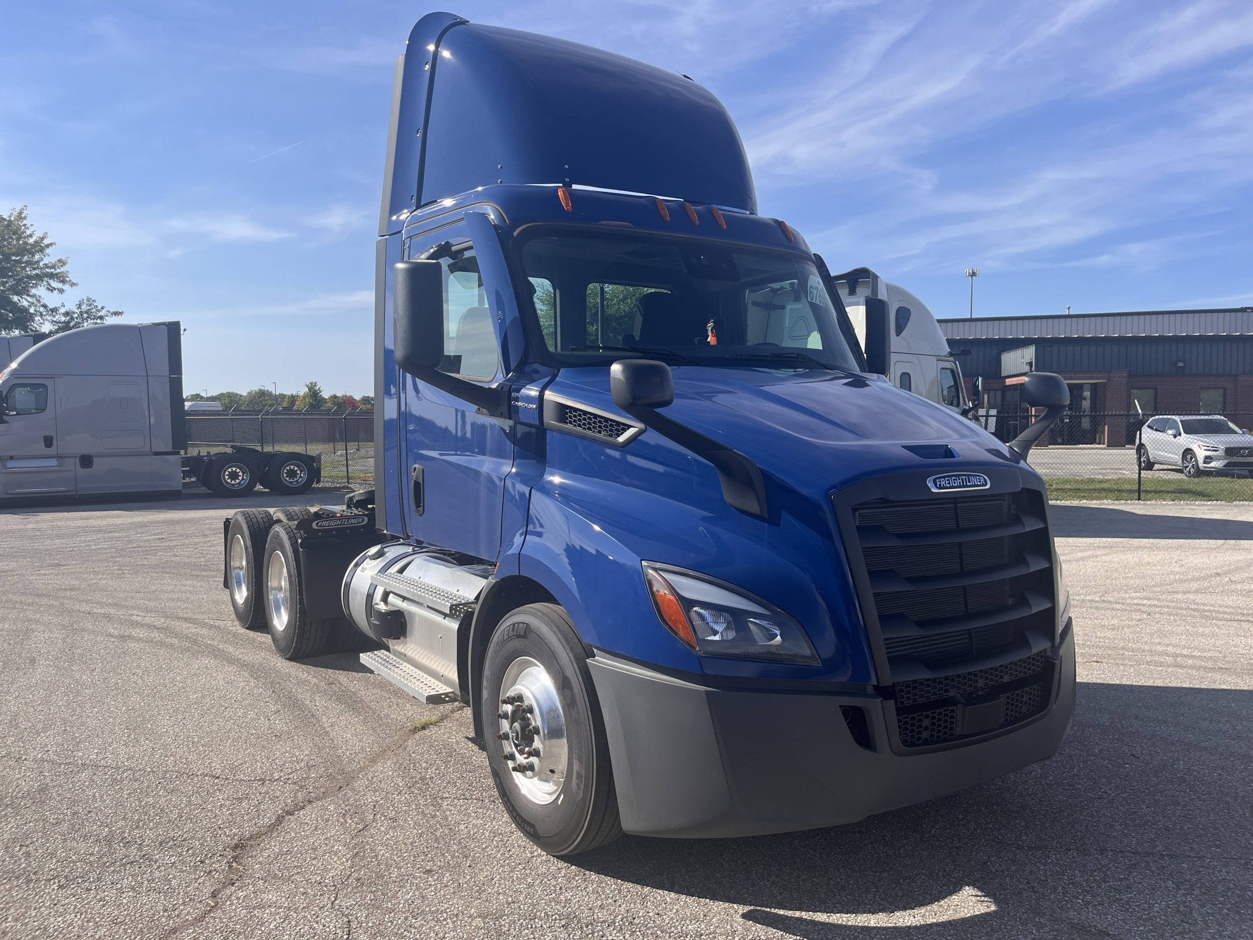 2025 Freightliner - image 2