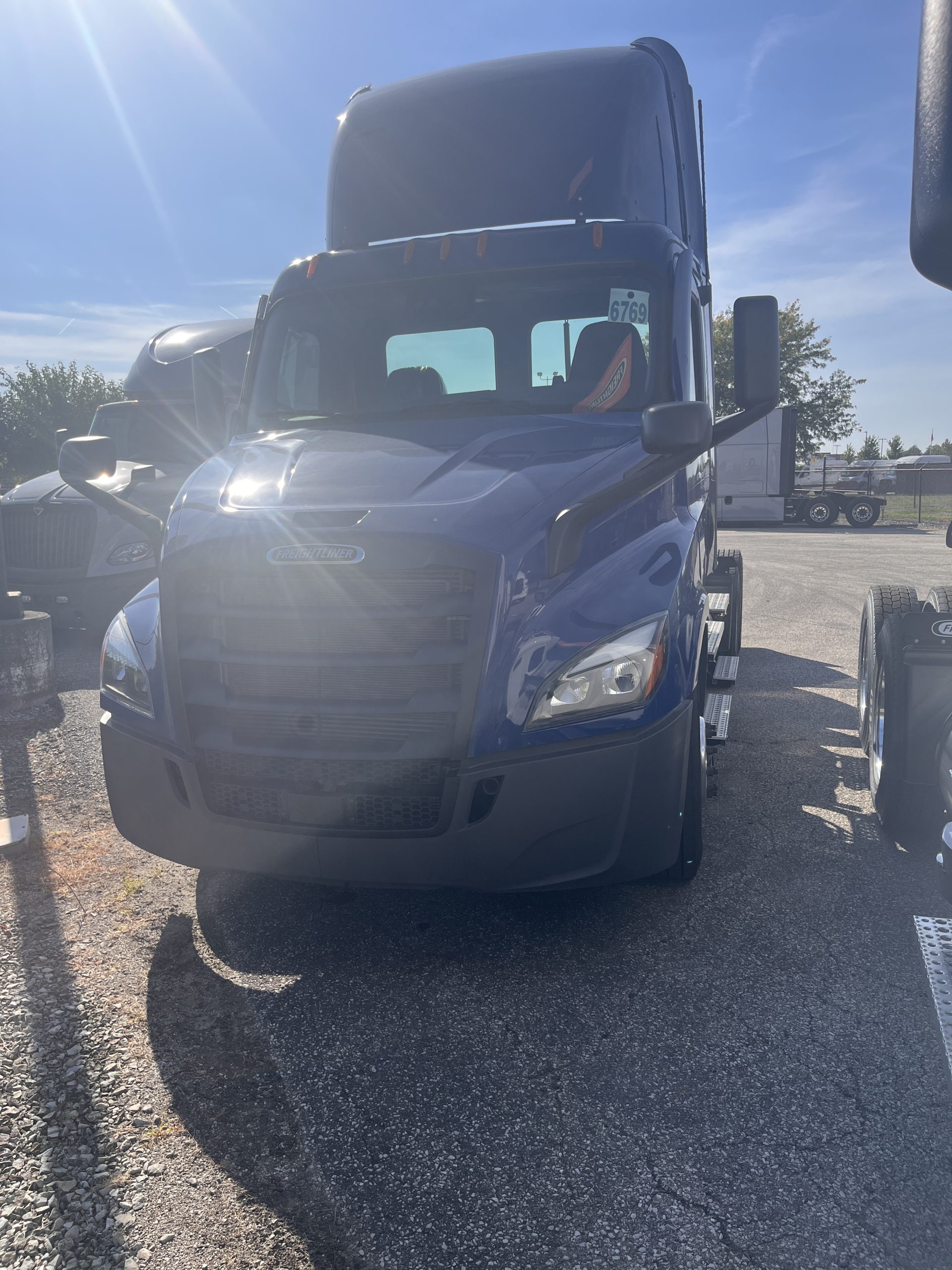 2025 Freightliner - image 1