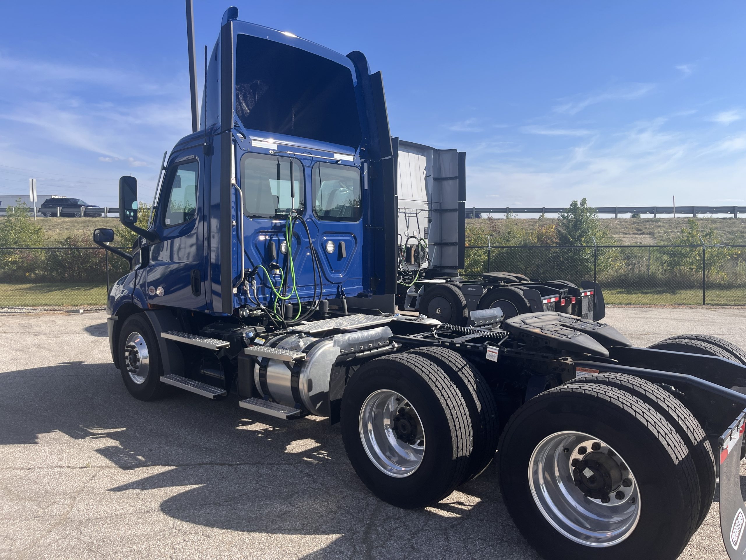 2025 Freightliner - image 5