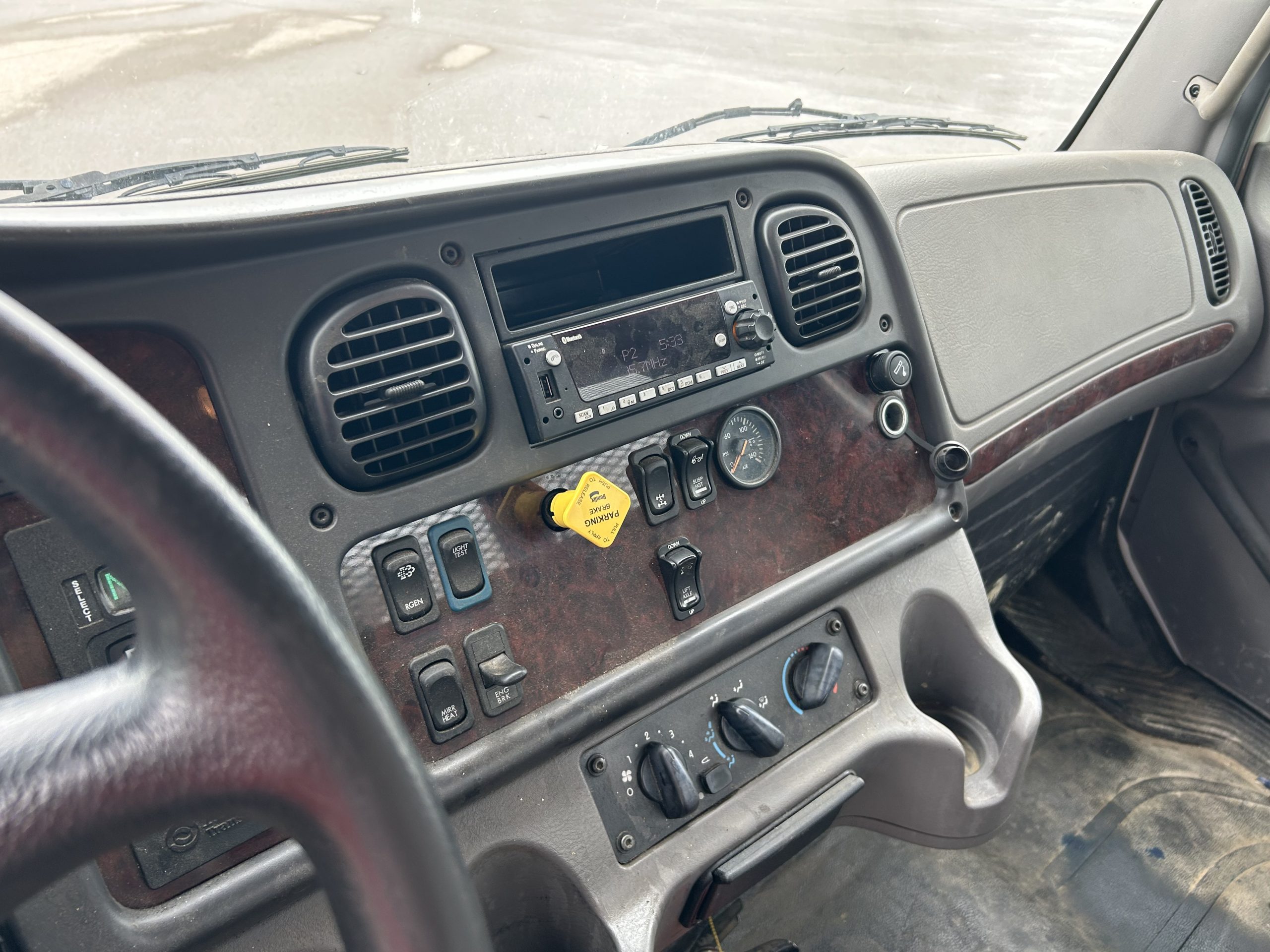 2022 Freightliner M2 106 - image 6 of 6