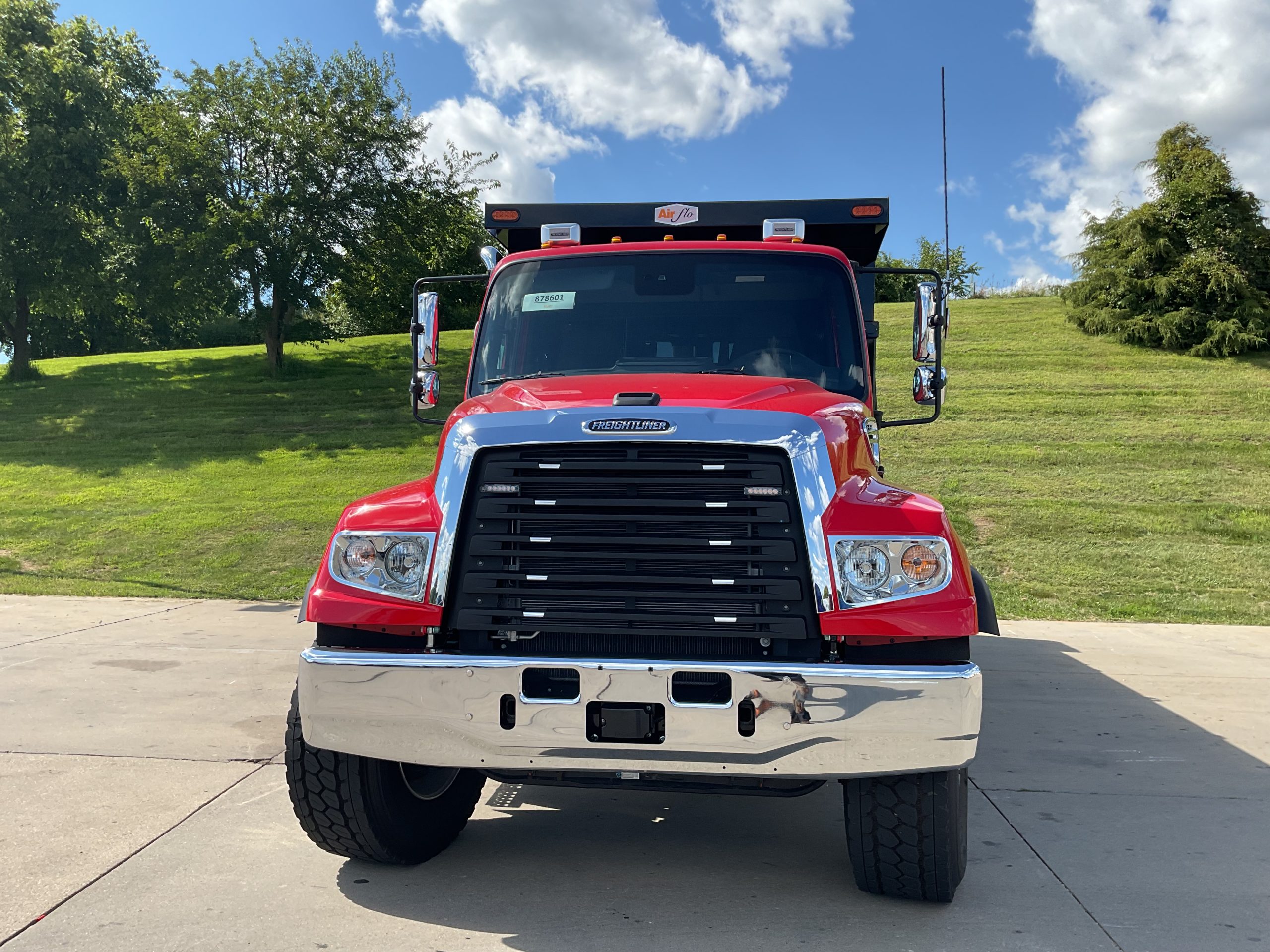 2026 Freightliner 114SD - image 2