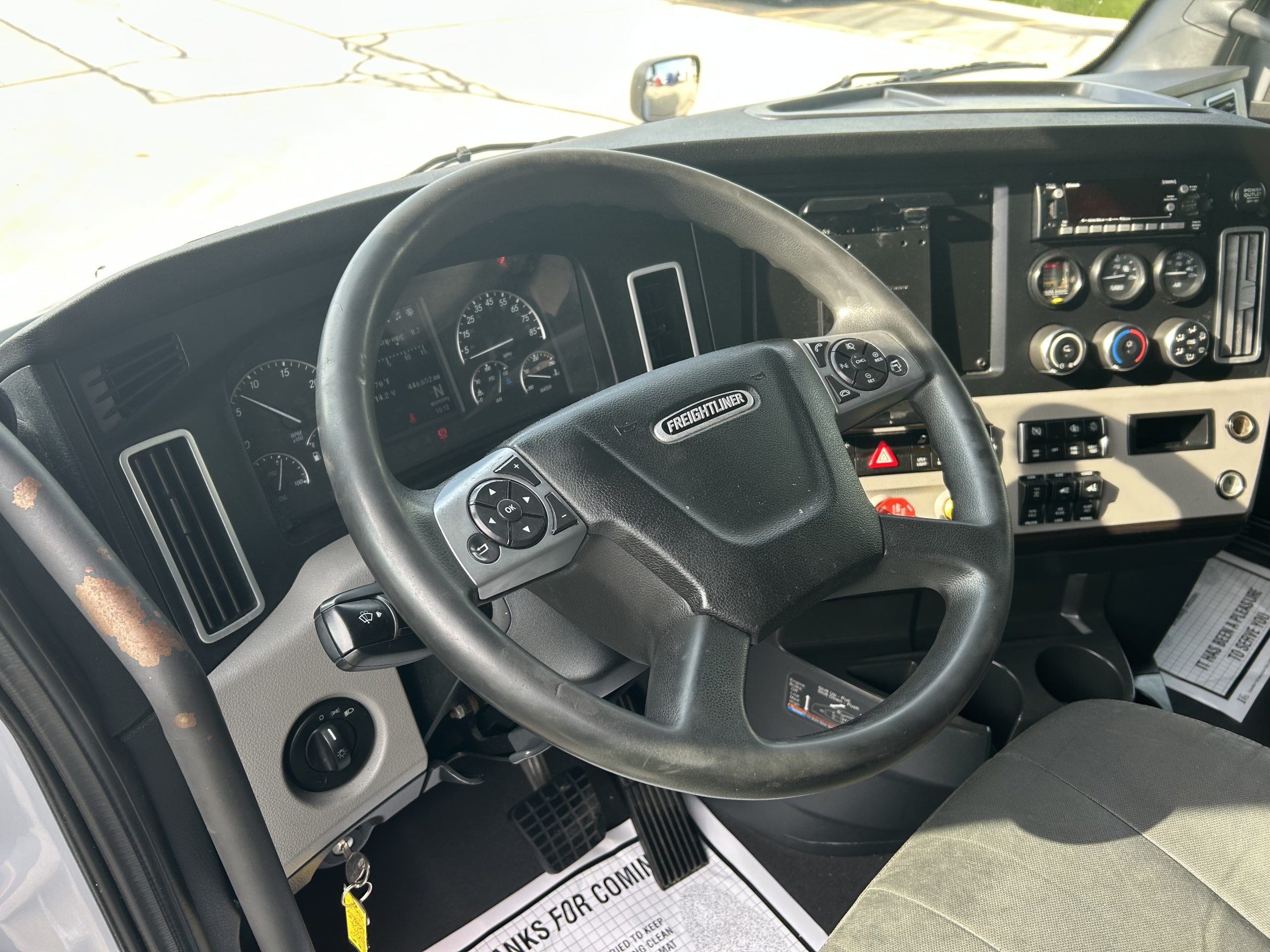 2022 Freightliner PT126SLP - image 6 of 6