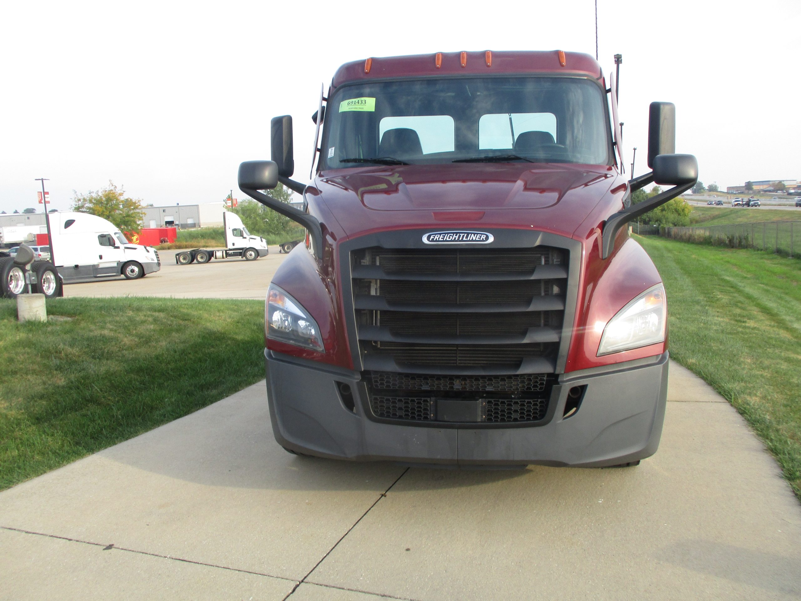 2021 Freightliner PE116 - image 2 of 6